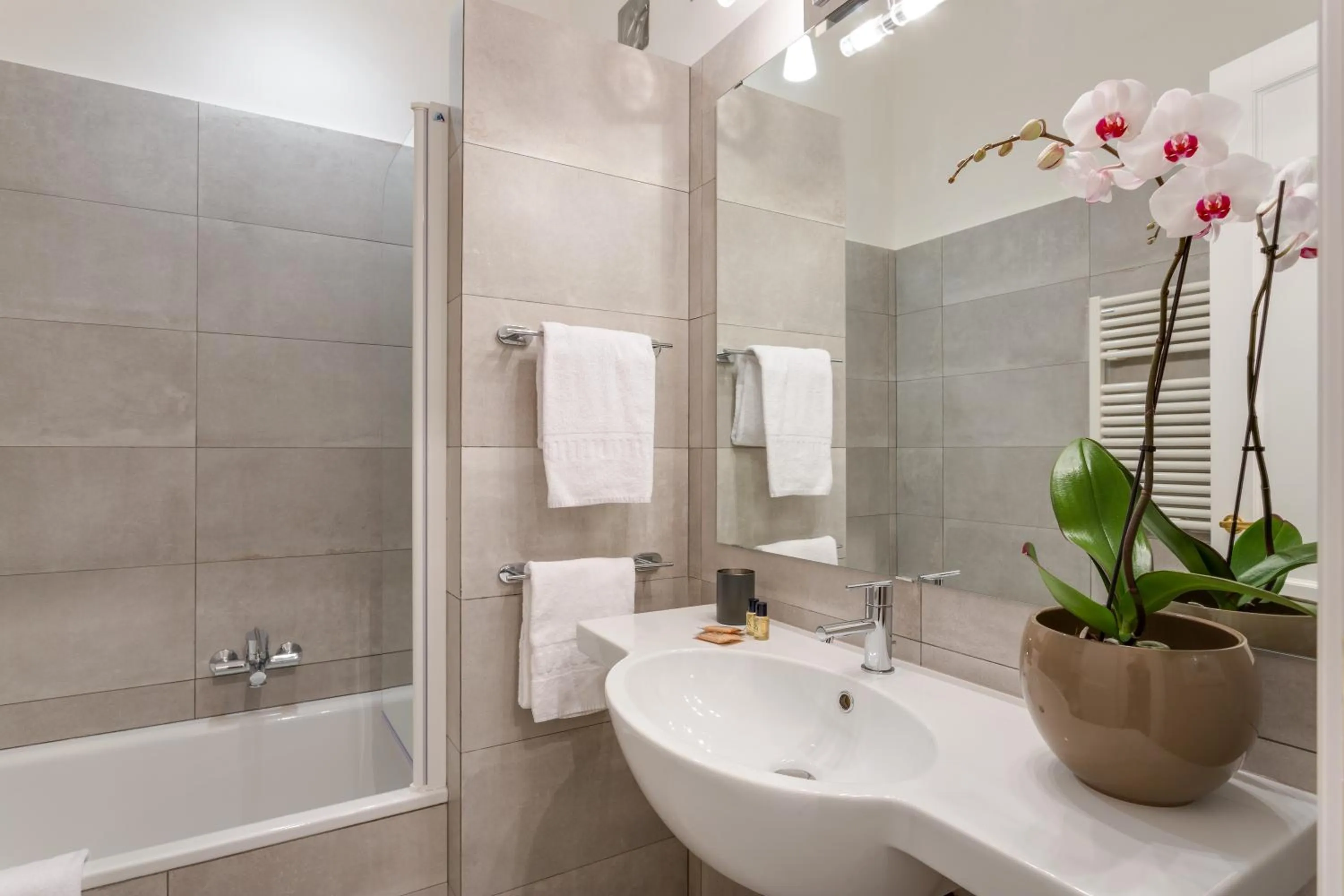 Bathroom in Rome as you feel - Grotta Pinta apartments