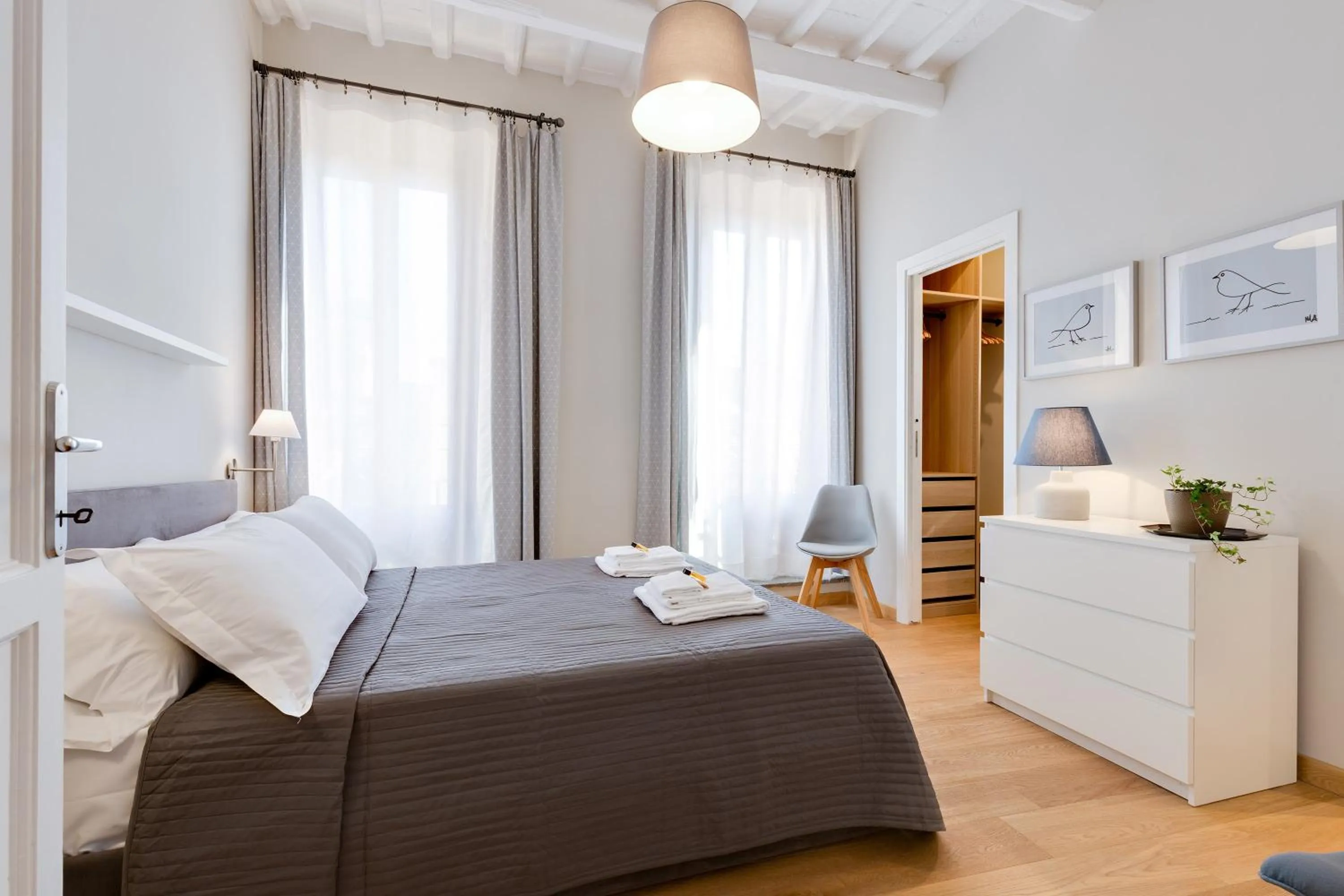 Photo of the whole room, Bed in Rome as you feel - Grotta Pinta apartments