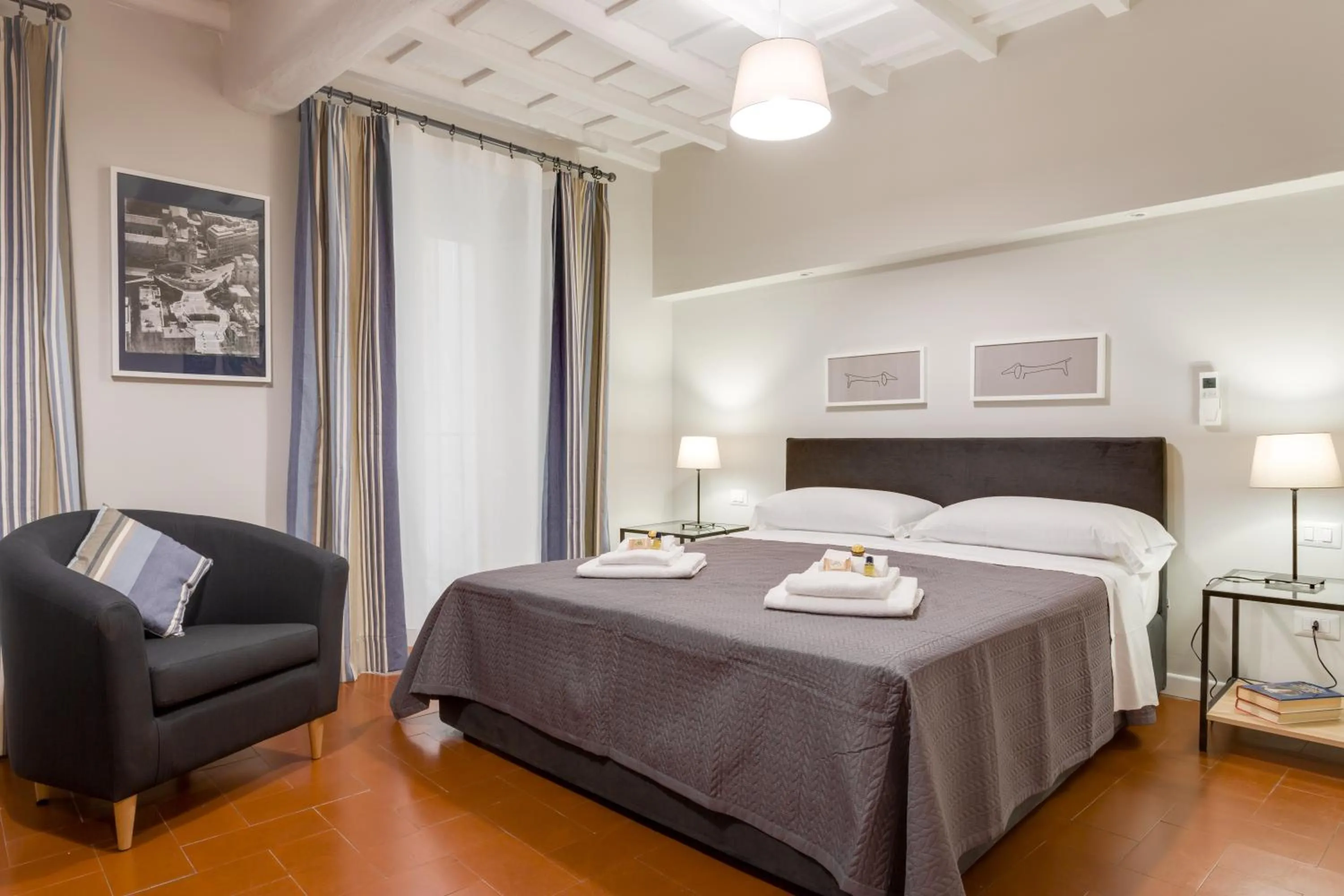 Photo of the whole room, Bed in Rome as you feel - Grotta Pinta apartments