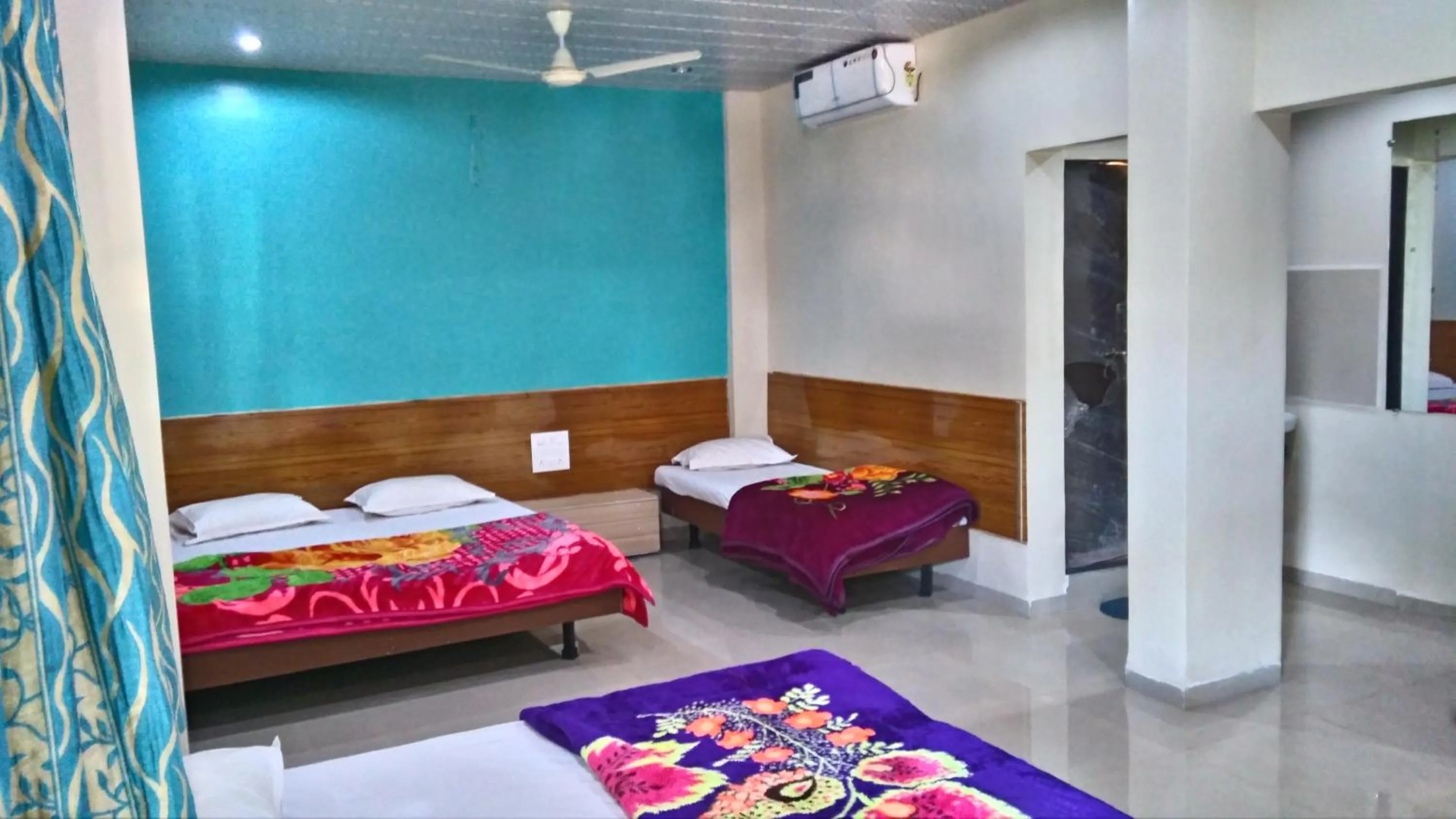 Bedroom, Bed in Sai Atithi Resort