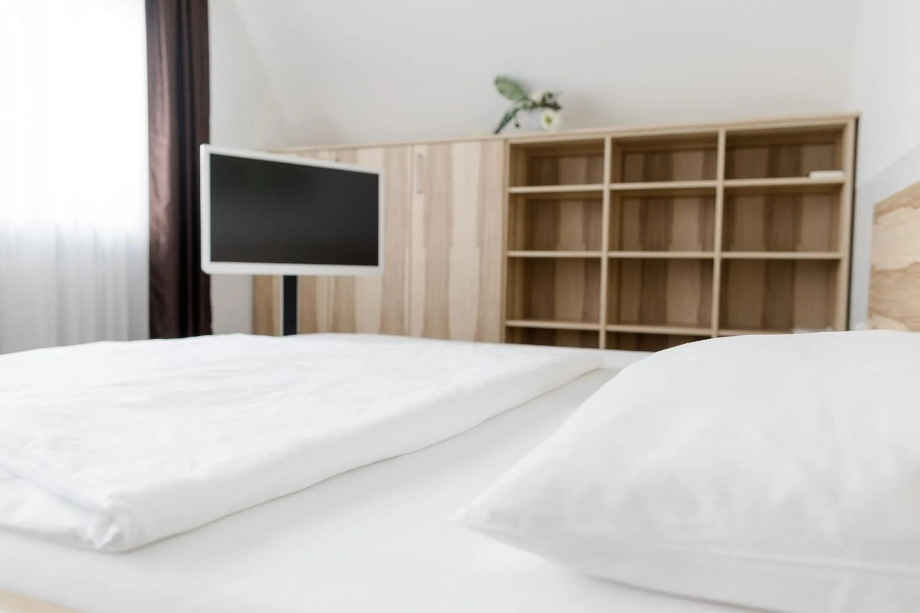 Bedroom, Bed in Hotel Stadt Tuttlingen