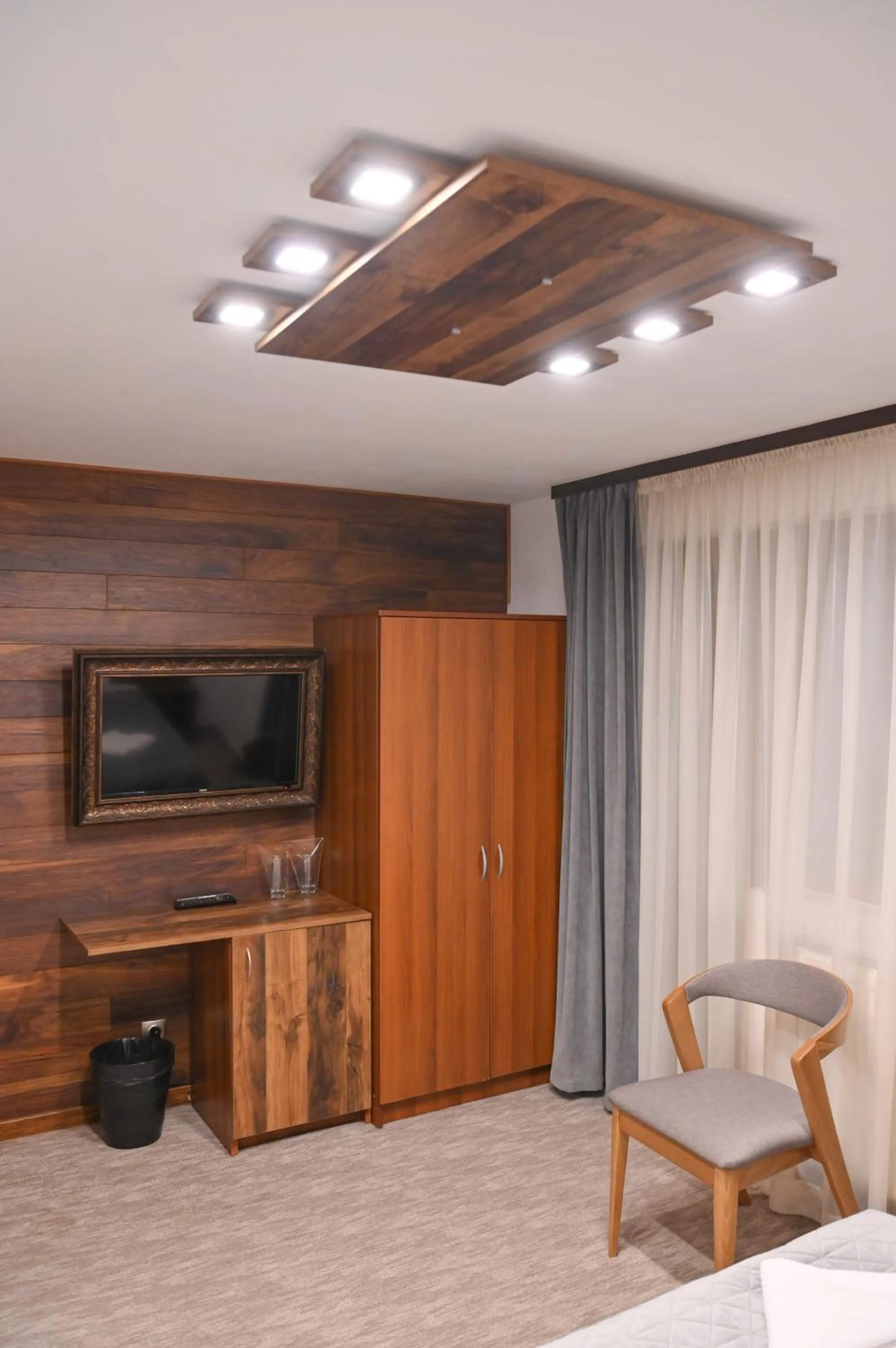 Hotel Rothmans-Breakfast - Free parking - Lobby