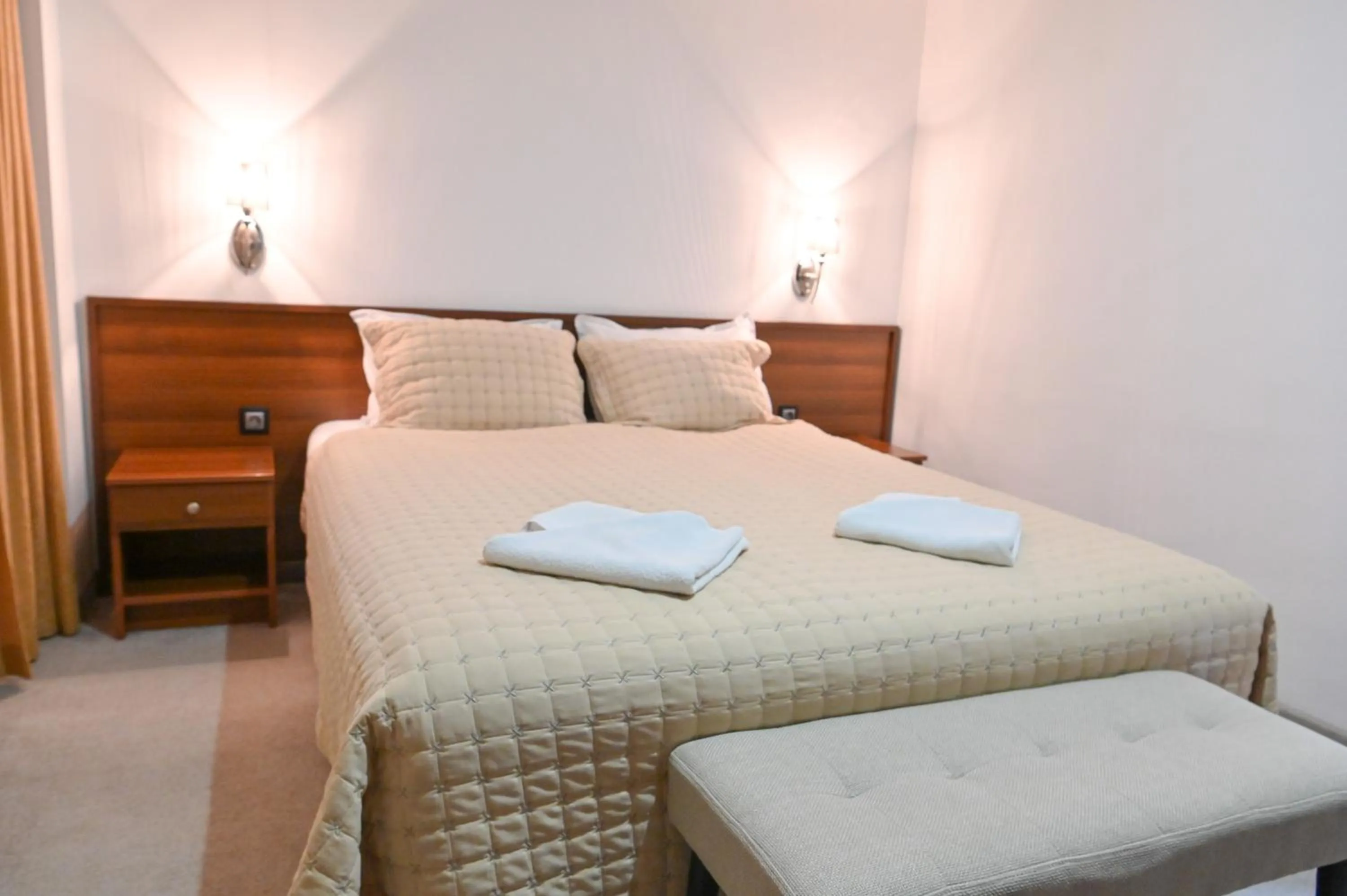 Hotel Rothmans-Breakfast - Free parking - Lobby