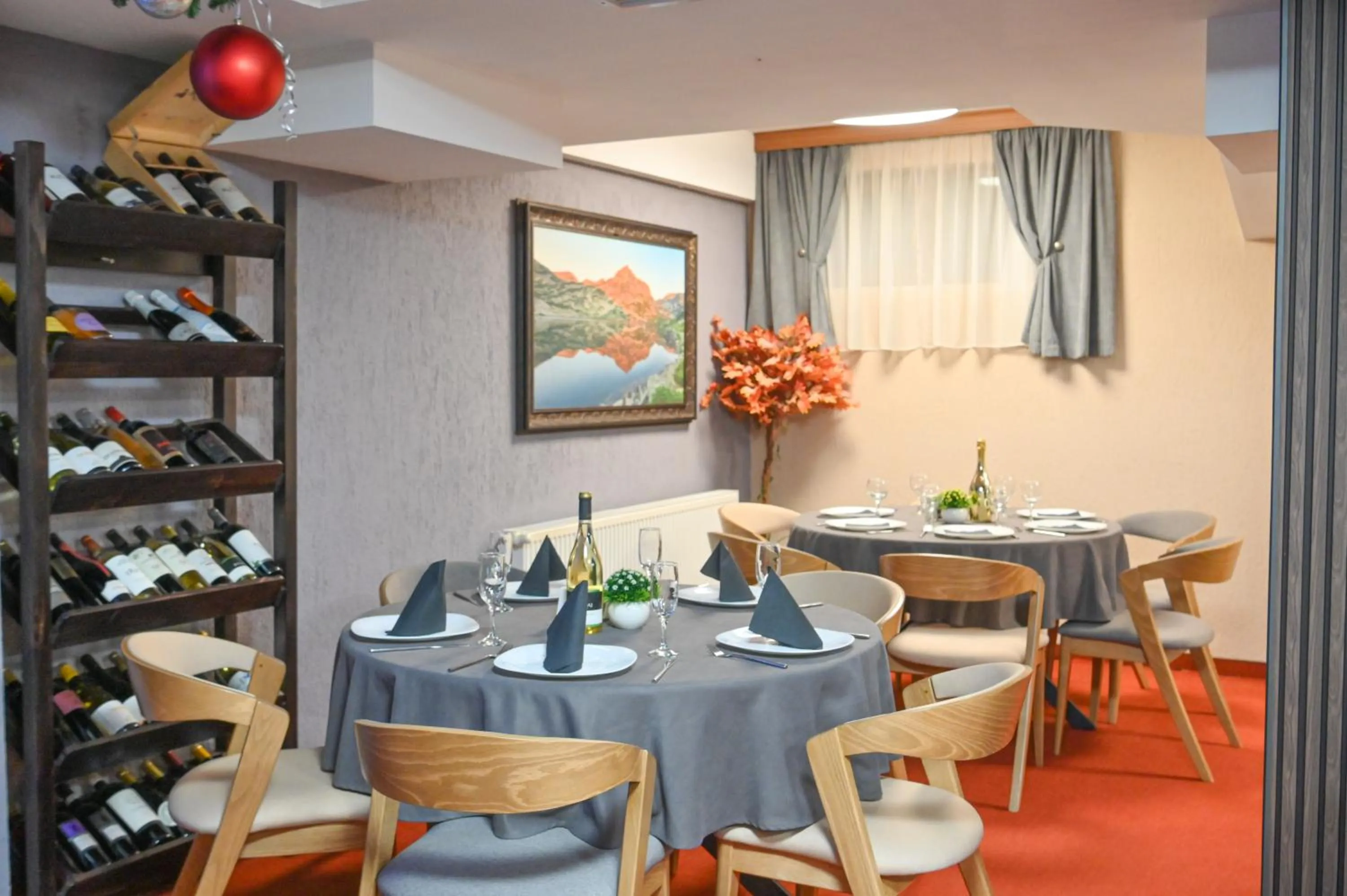 Hotel Rothmans-Breakfast - Free parking - Lobby