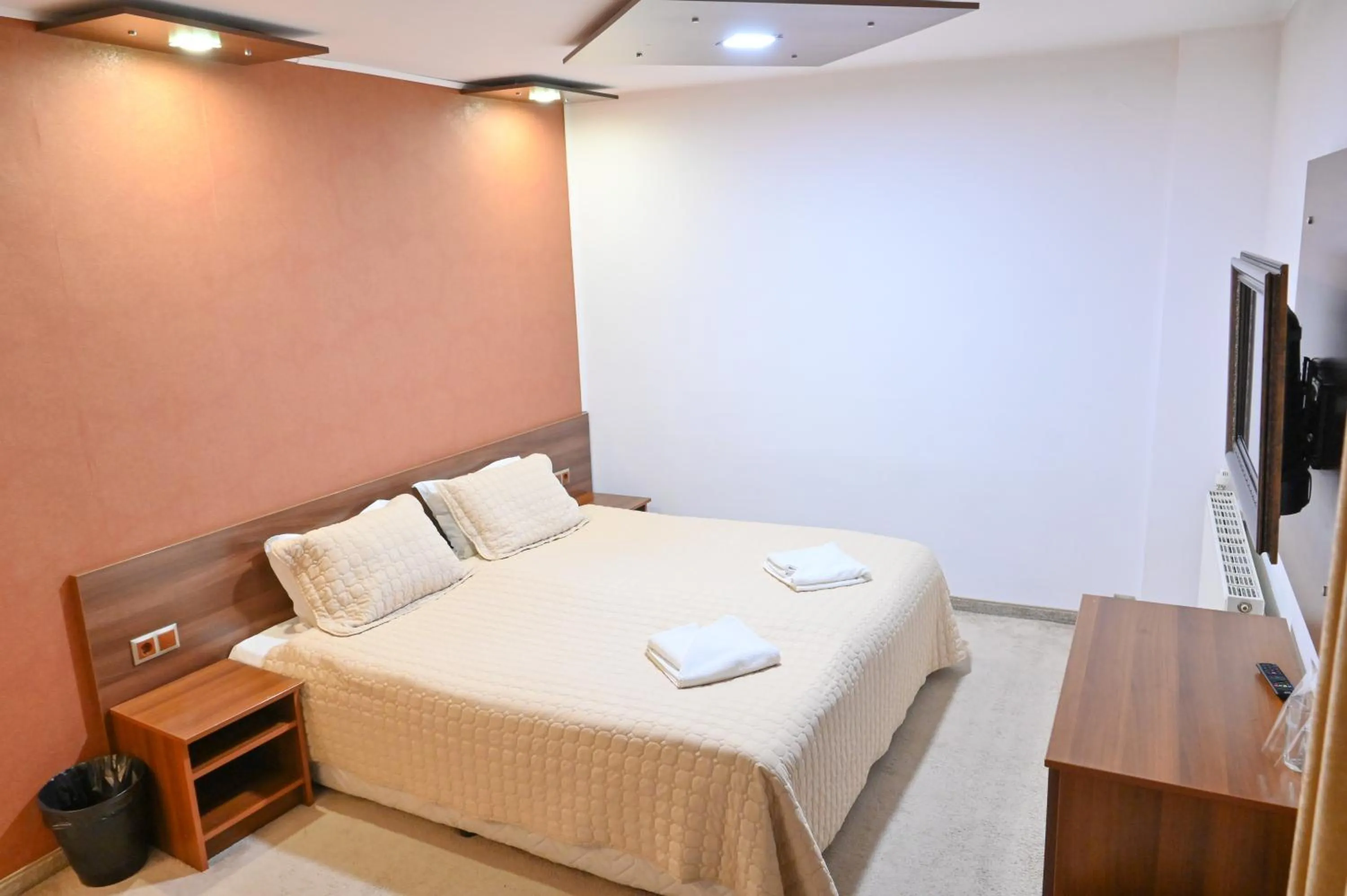 Hotel Rothmans-Breakfast - Free parking - Lobby