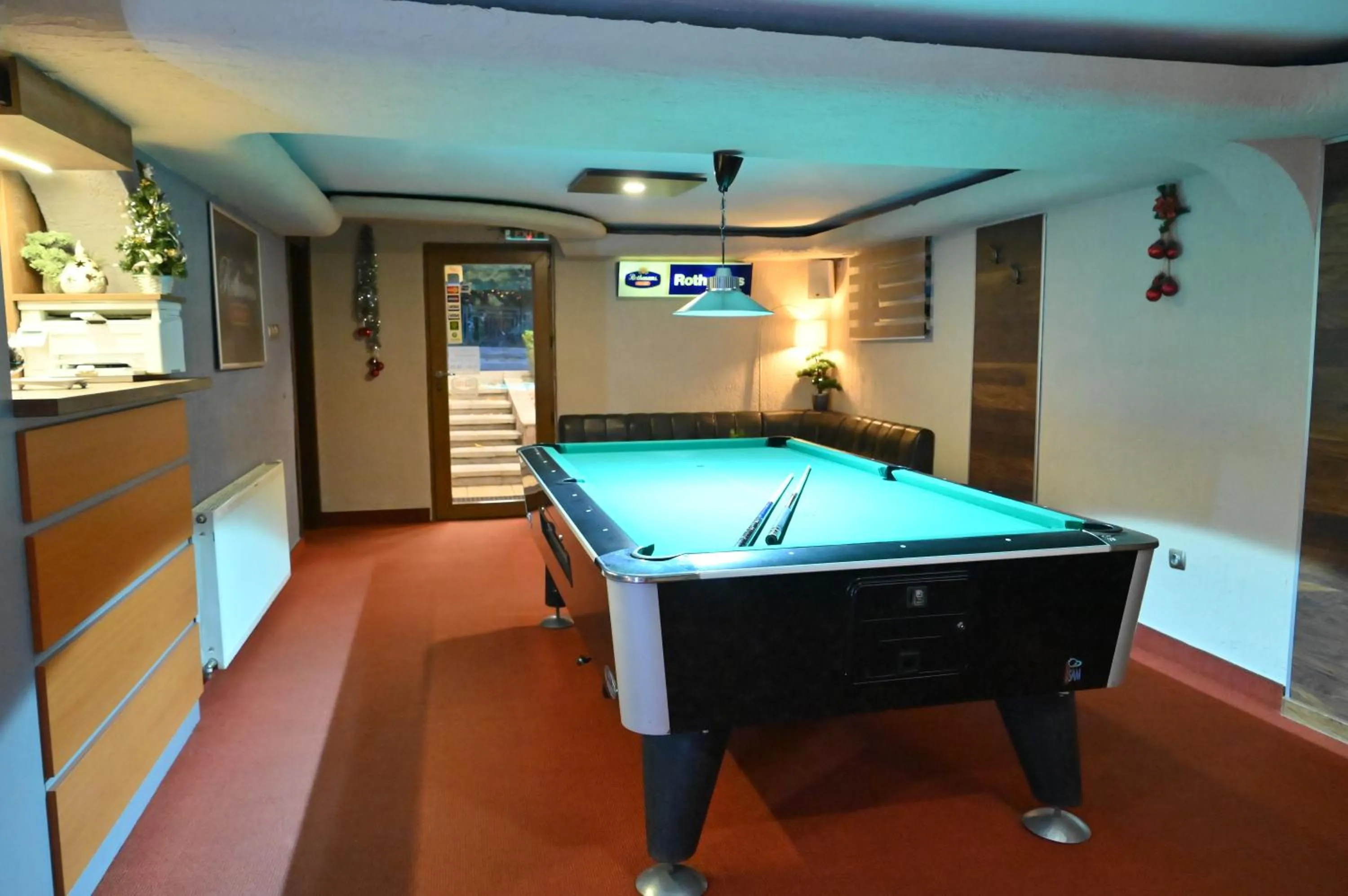 Hotel Rothmans-Breakfast - Free parking - Lobby