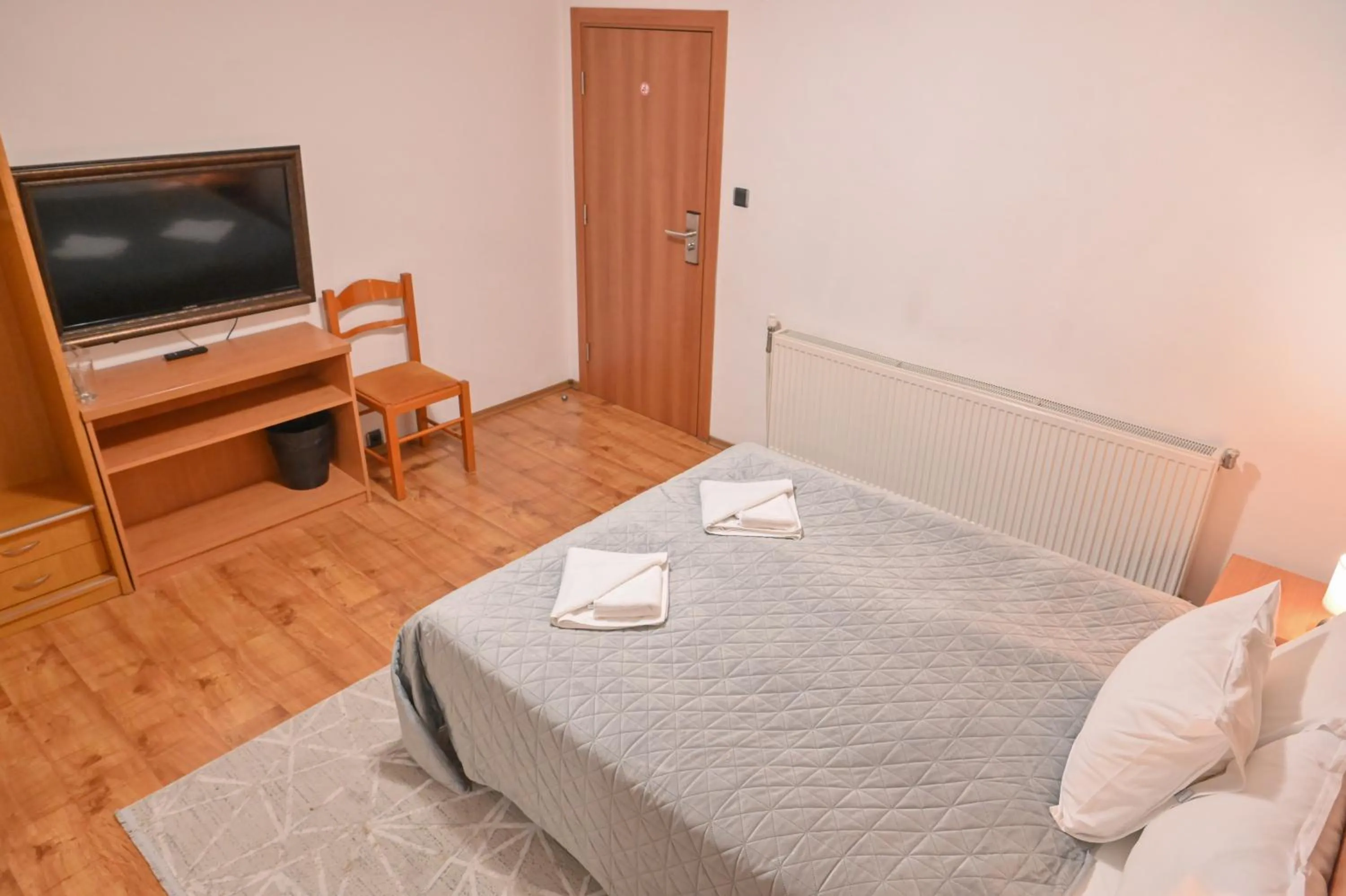 Hotel Rothmans-Breakfast - Free parking - Lobby