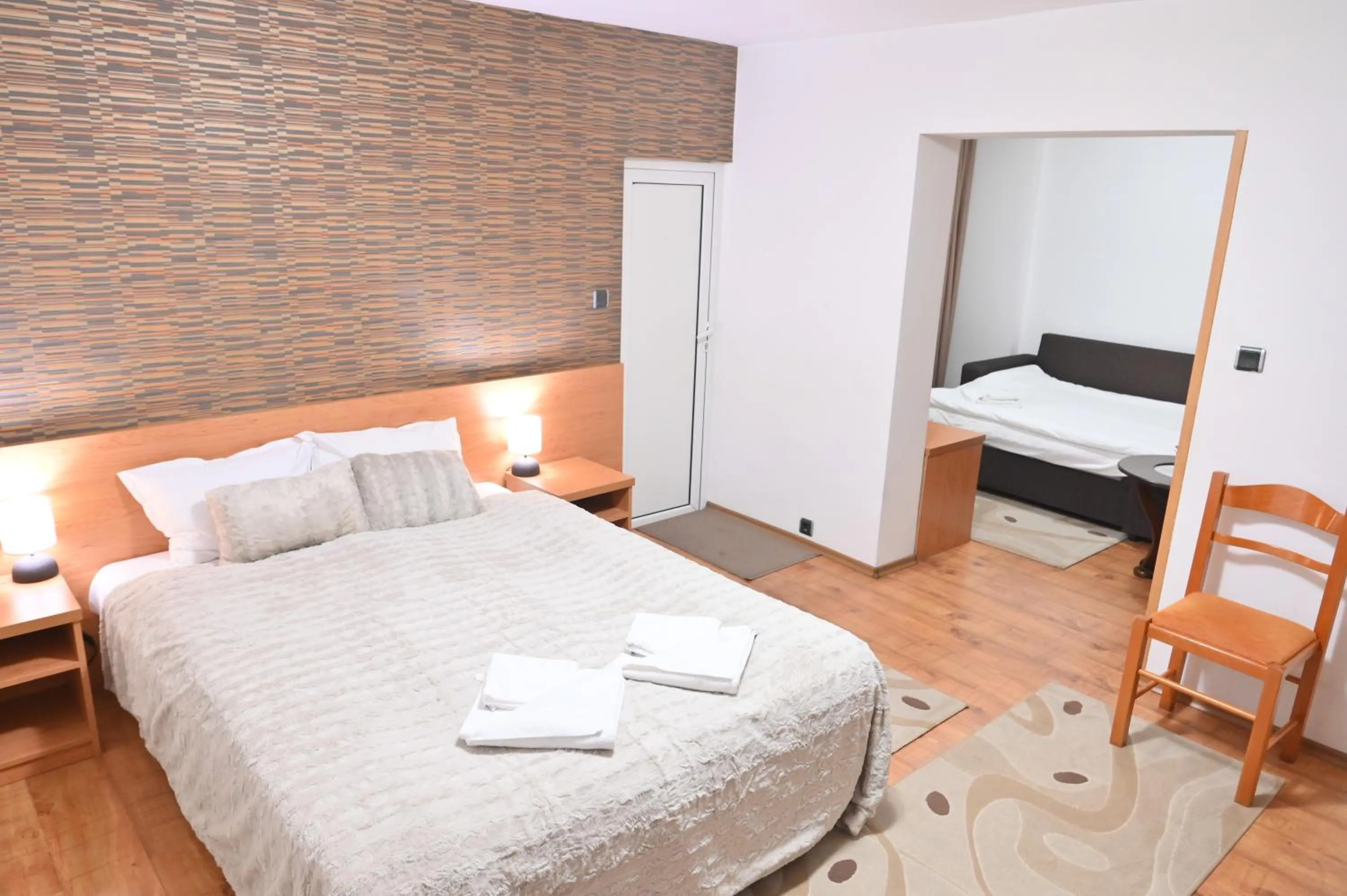 Hotel Rothmans-Breakfast - Free parking - Lobby