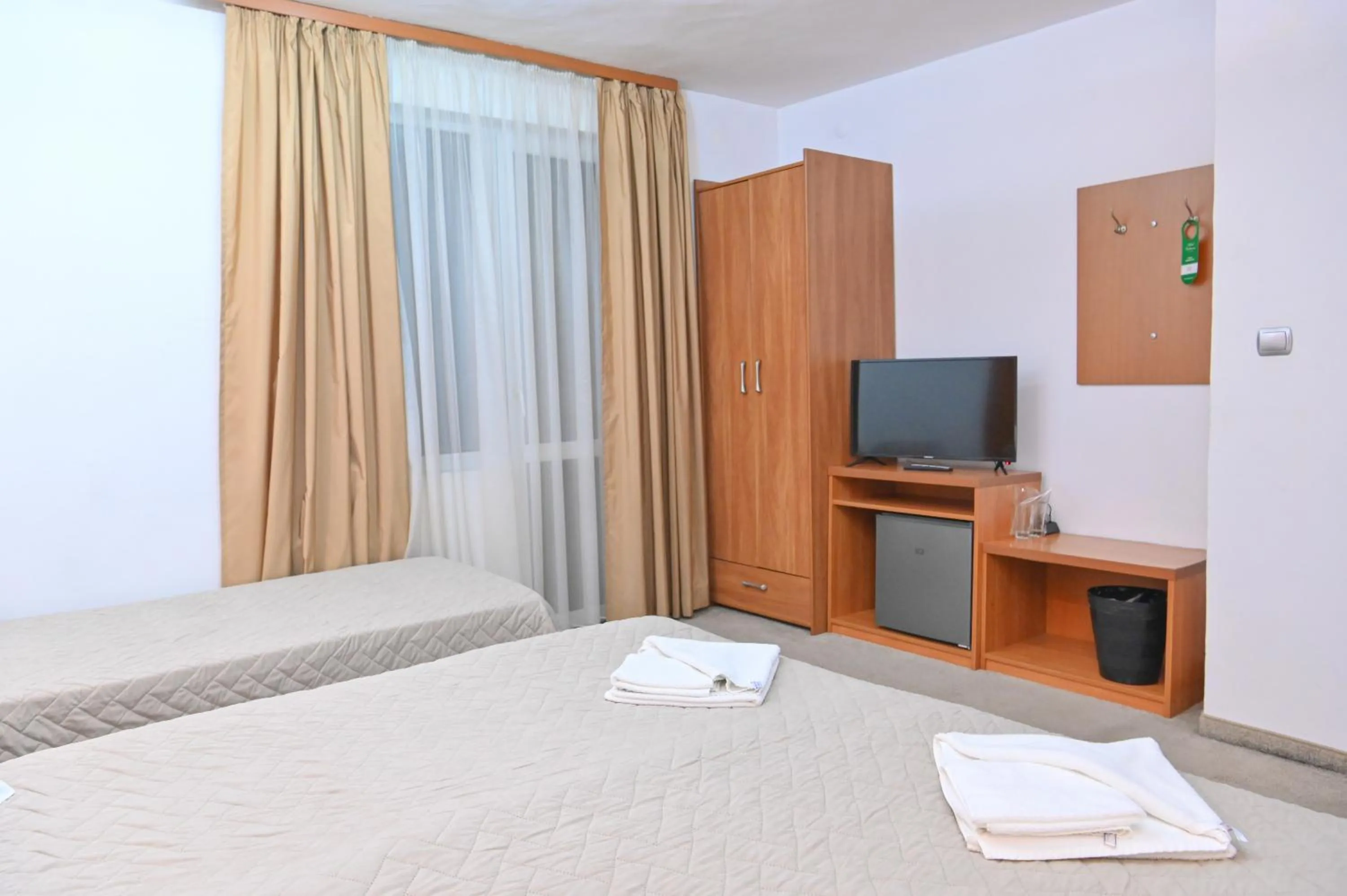 Hotel Rothmans-Breakfast - Free parking - Lobby