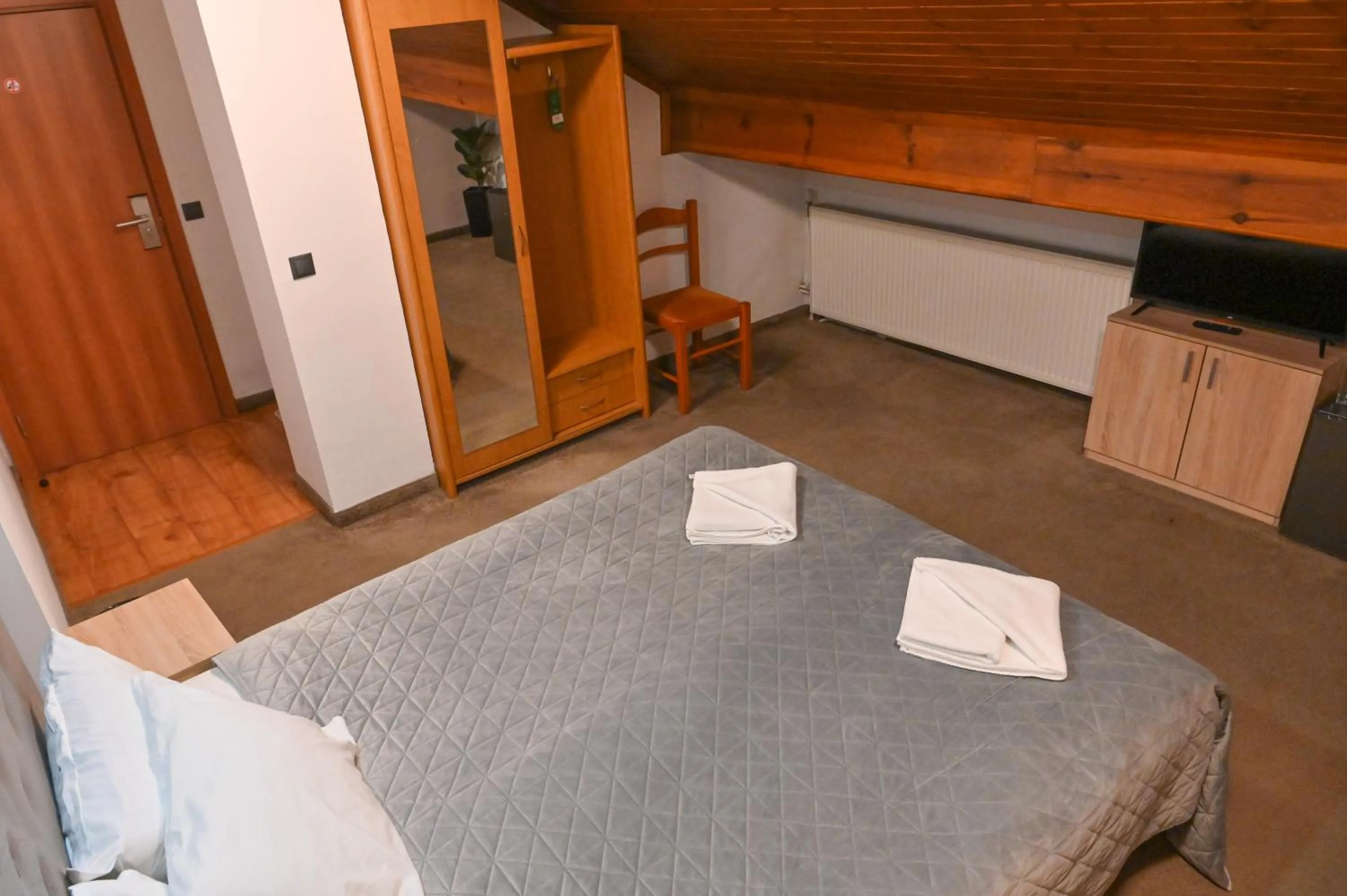 Hotel Rothmans-Breakfast - Free parking - Lobby