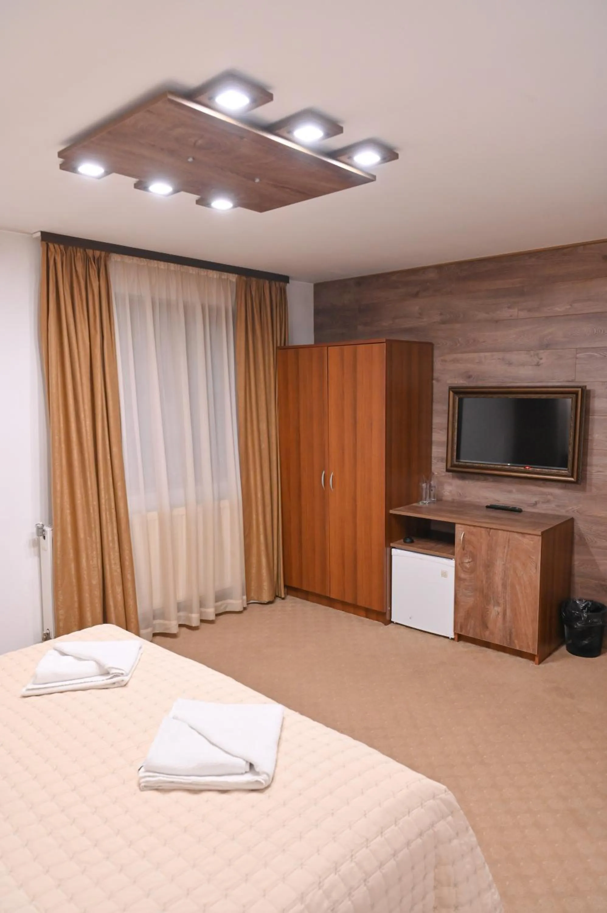 Hotel Rothmans-Breakfast - Free parking - Lobby