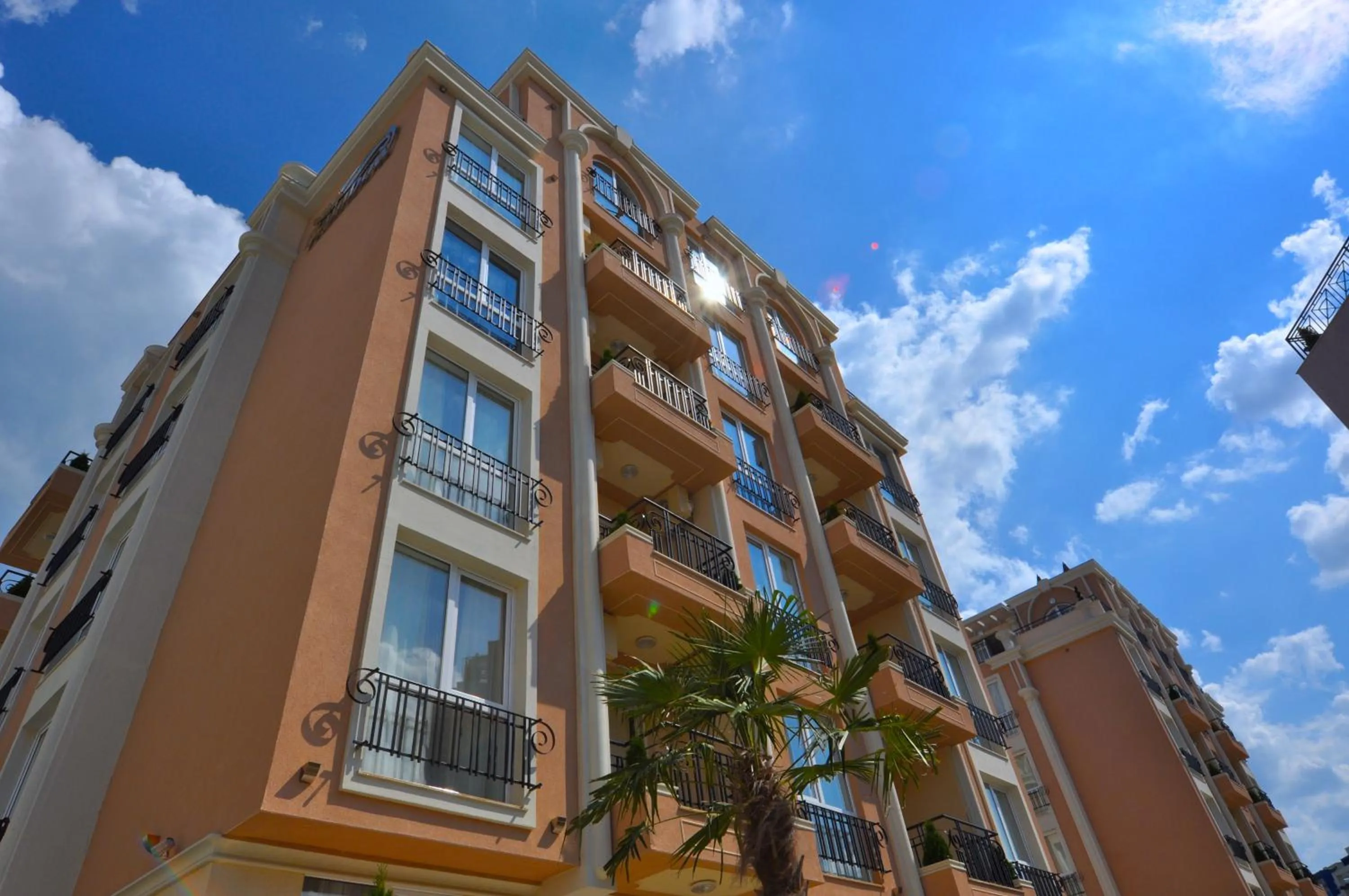 Property building in Boutique Suites Rainbow 4