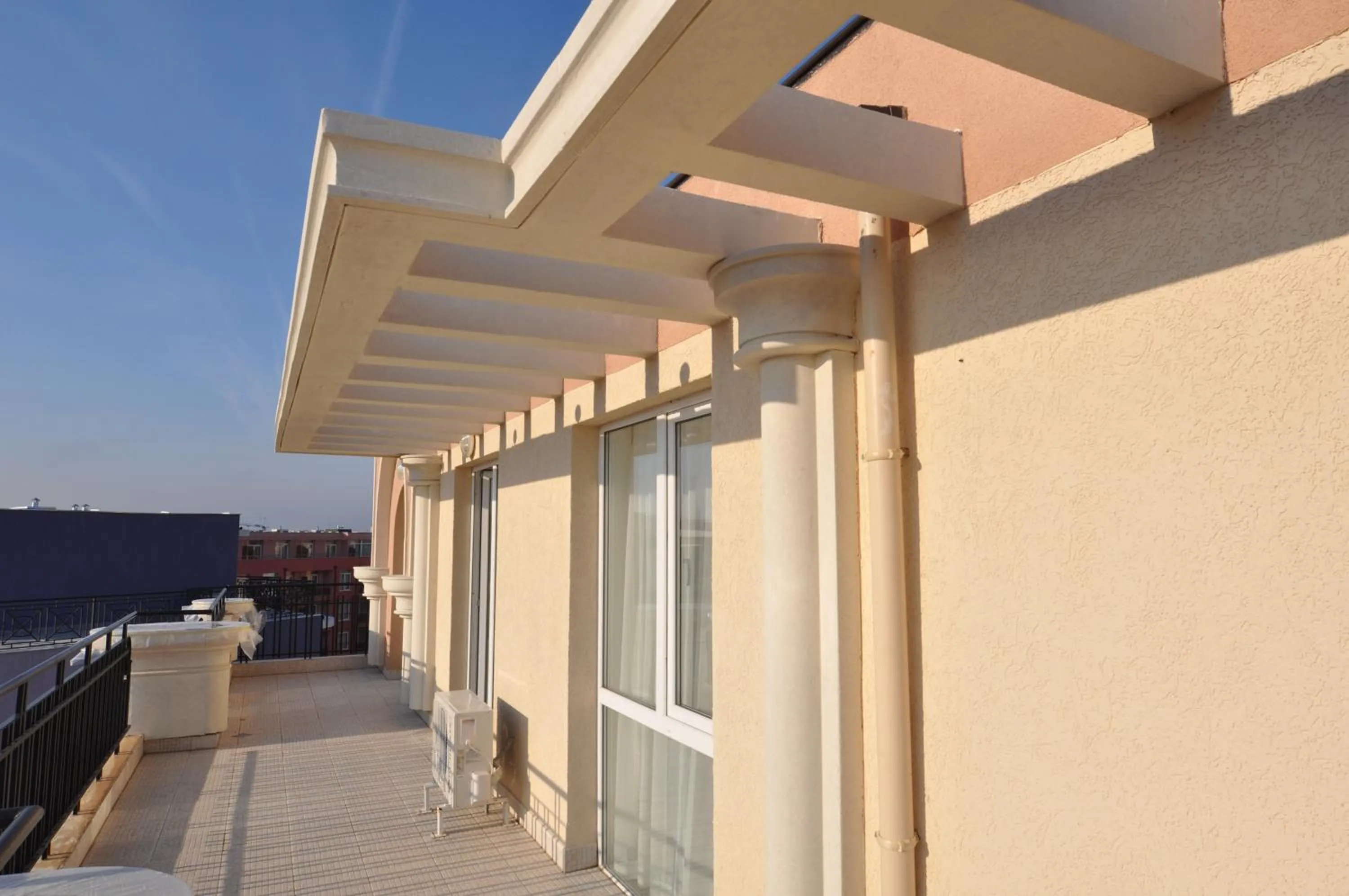 Property building in Boutique Suites Rainbow 4