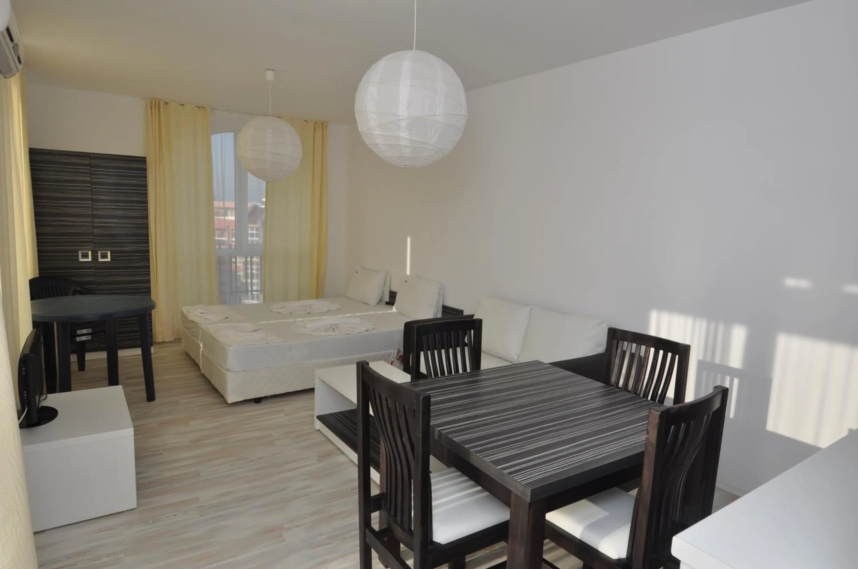 Bed in Boutique Suites Rainbow 4