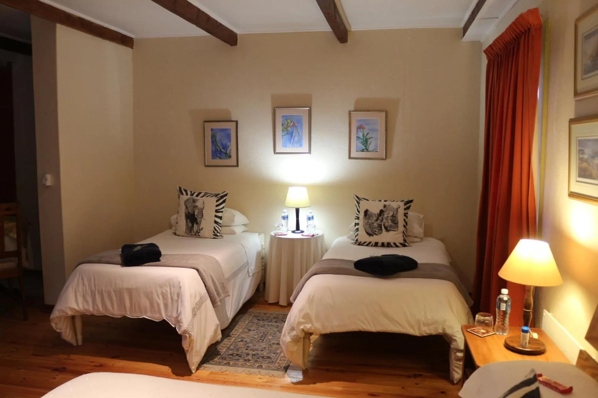 Bedroom, Bed in Steytlerville Villa Guest house