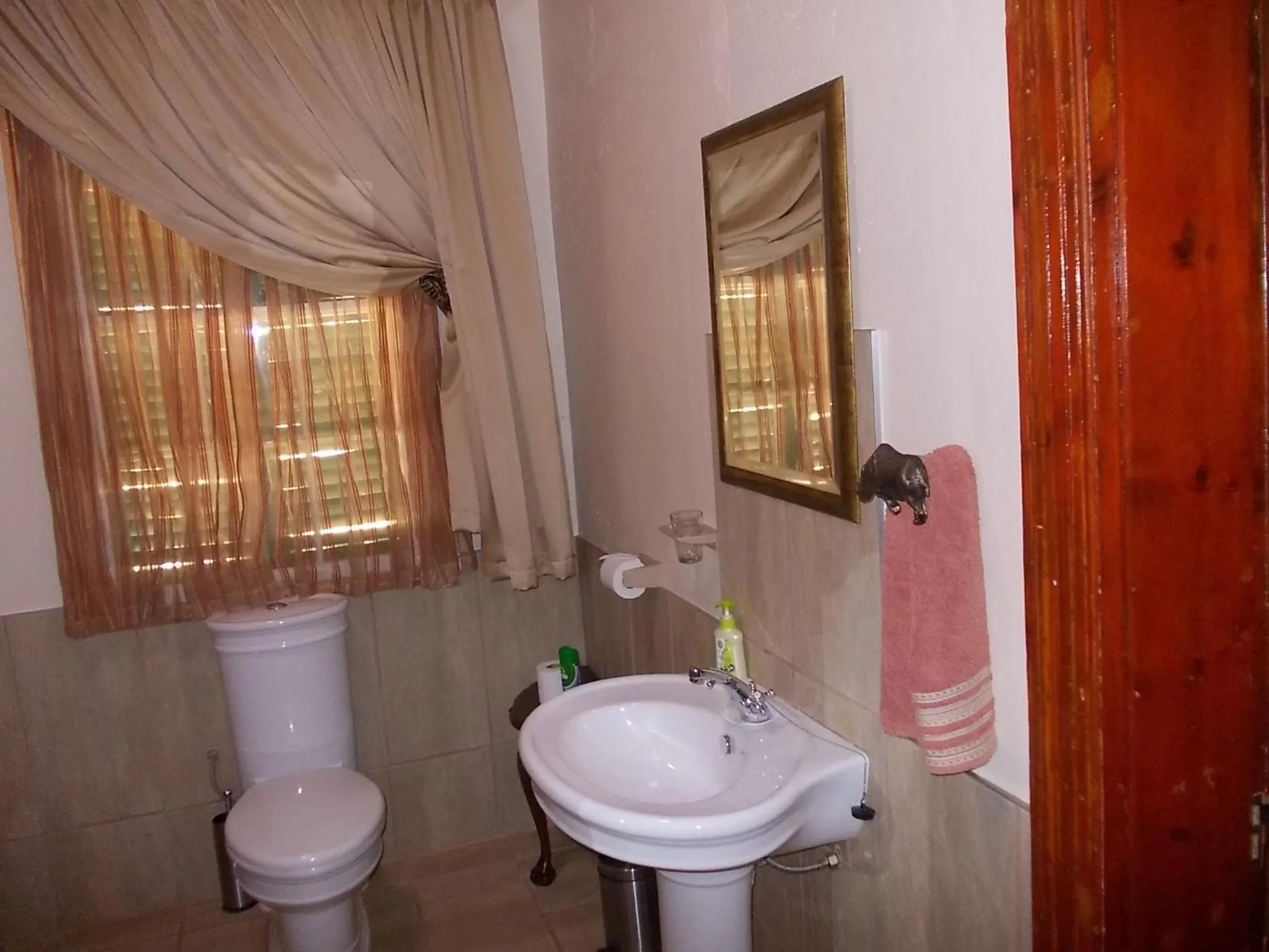 Bathroom in Steytlerville Villa Guest house