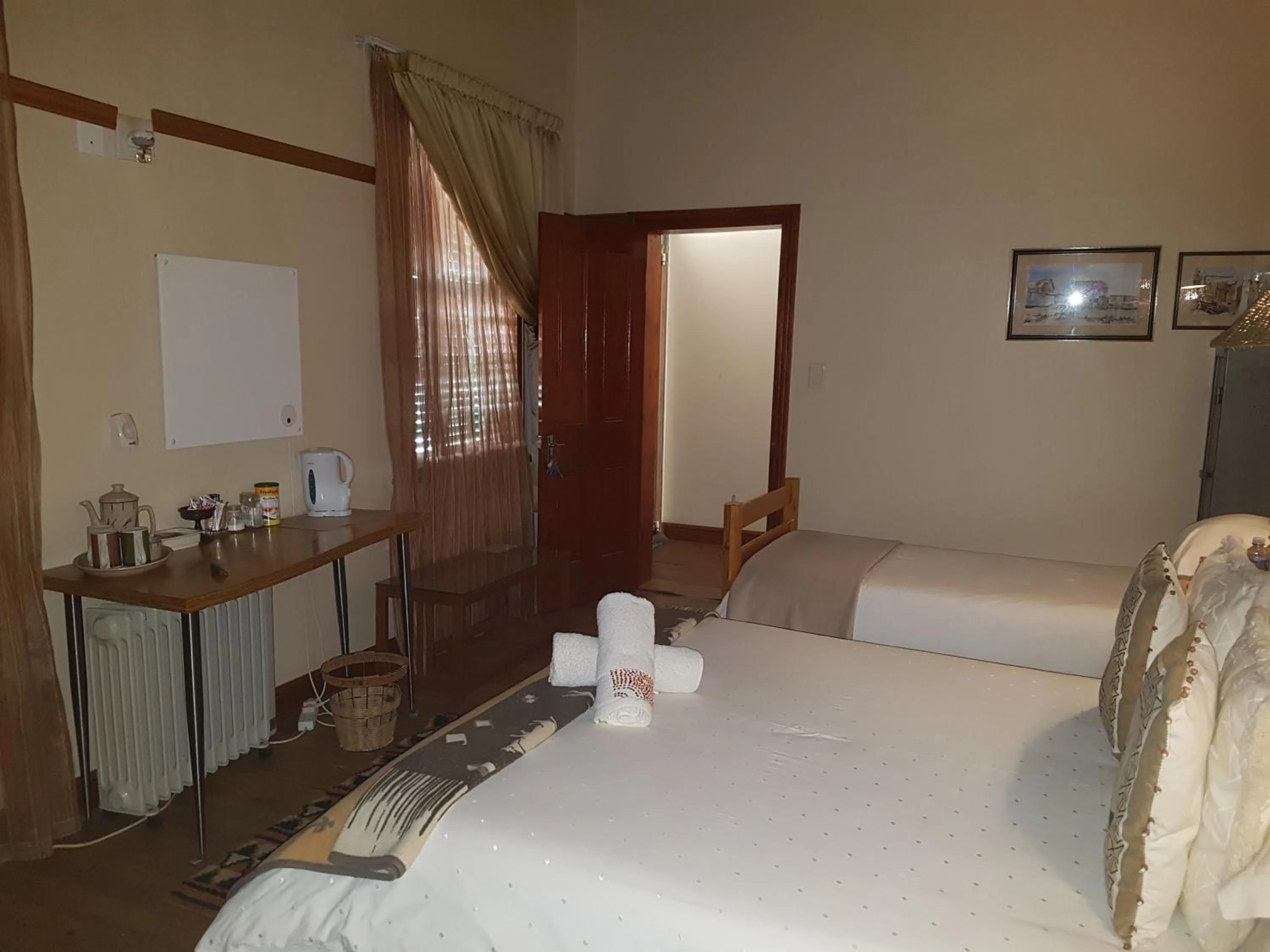 Bedroom, Bed in Steytlerville Villa Guest house