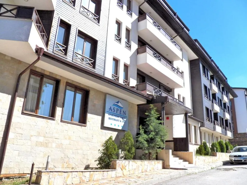 Facade/entrance in Aparthotel Aspen