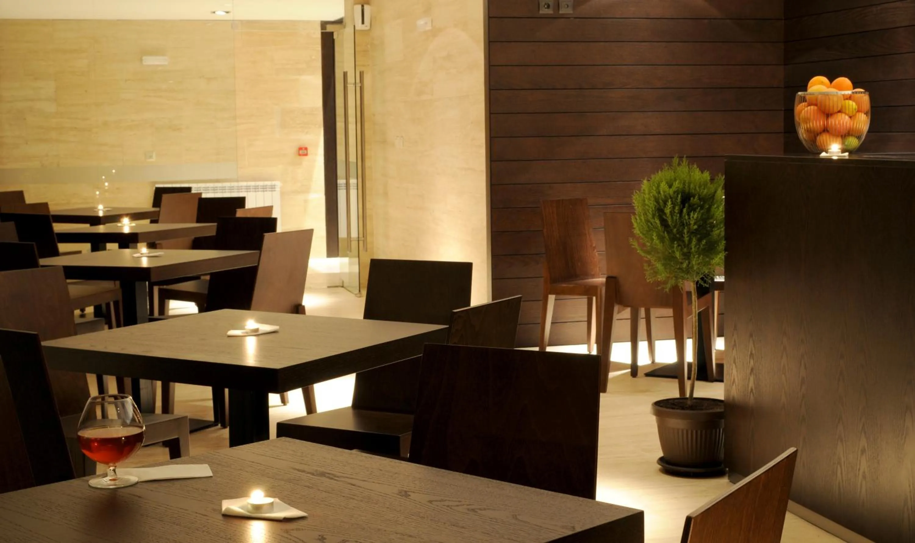 Lounge or bar in Aparthotel Aspen