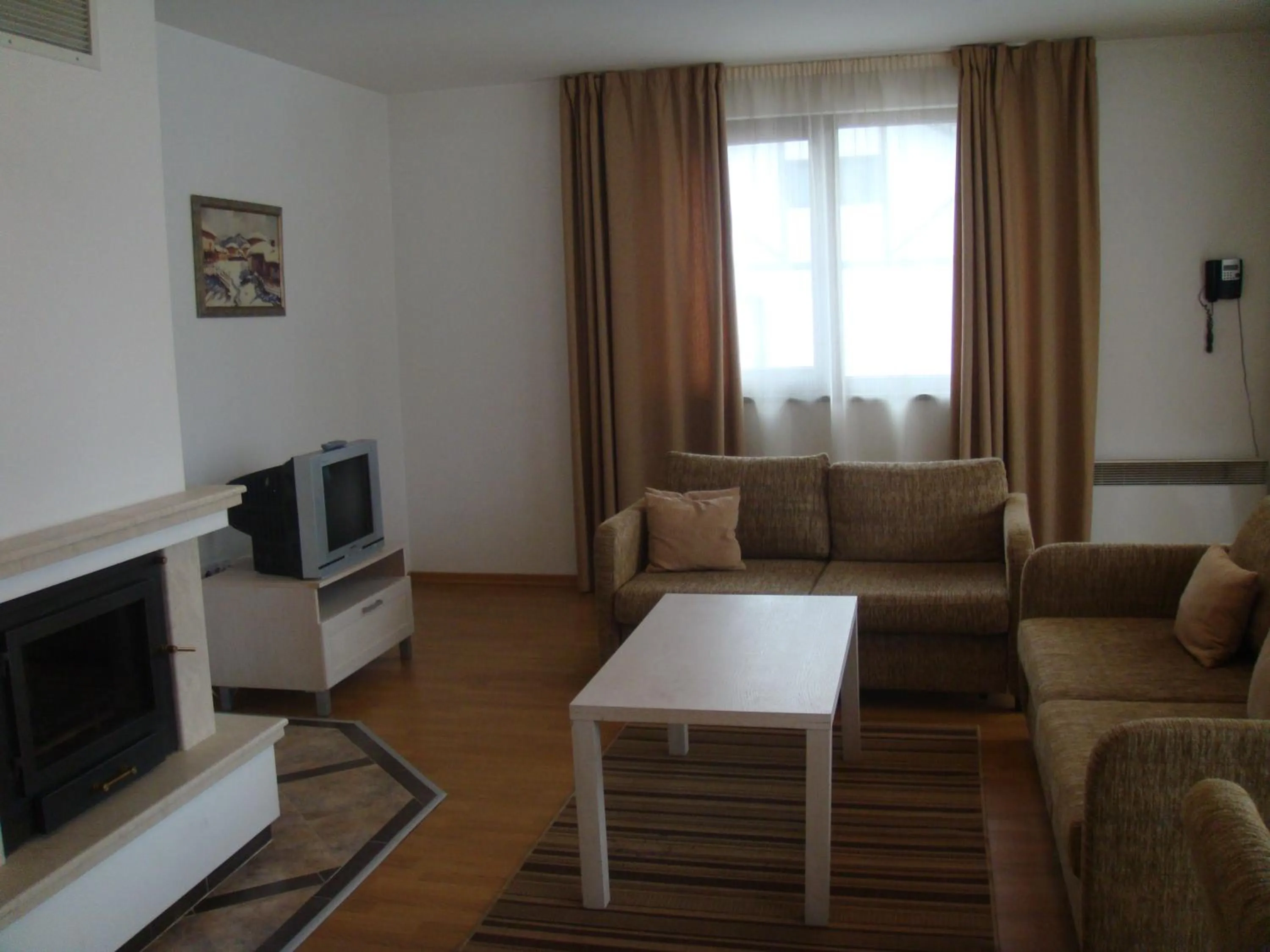 Photo of the whole room in Winslow Elegance Apartments