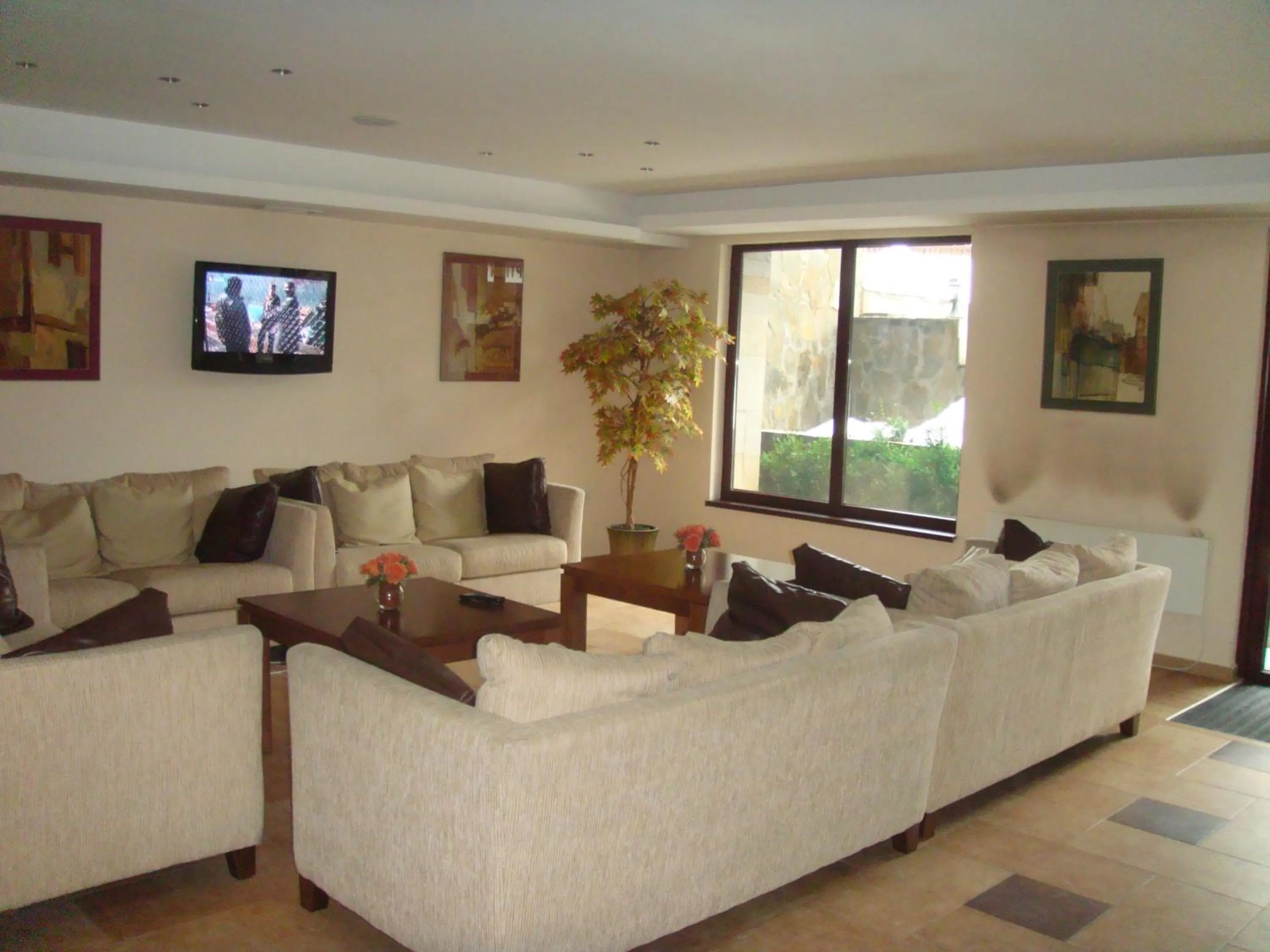 Lobby or reception in Winslow Elegance Apartments