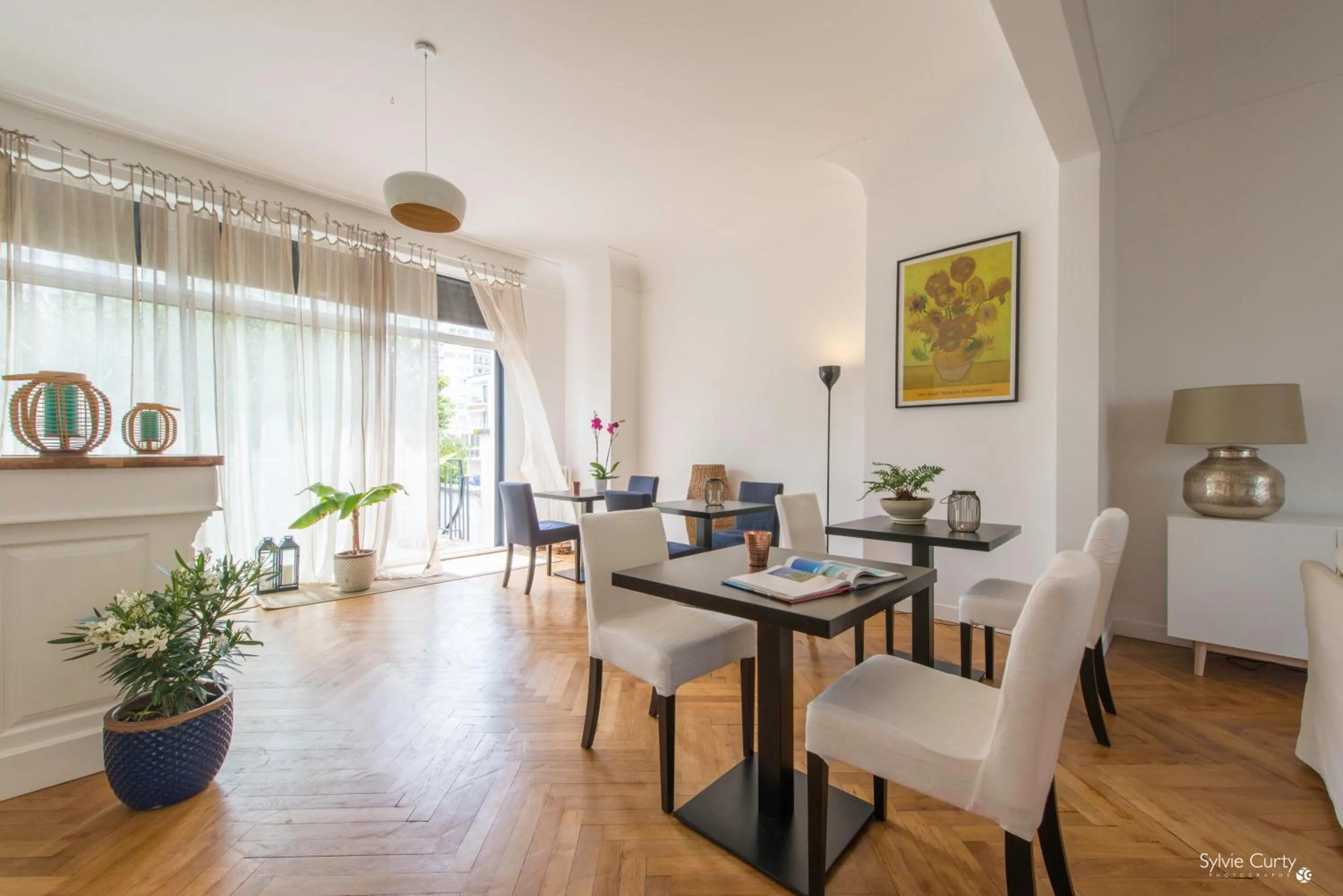 Communal lounge/ TV room in Villa Verde La Rochelle