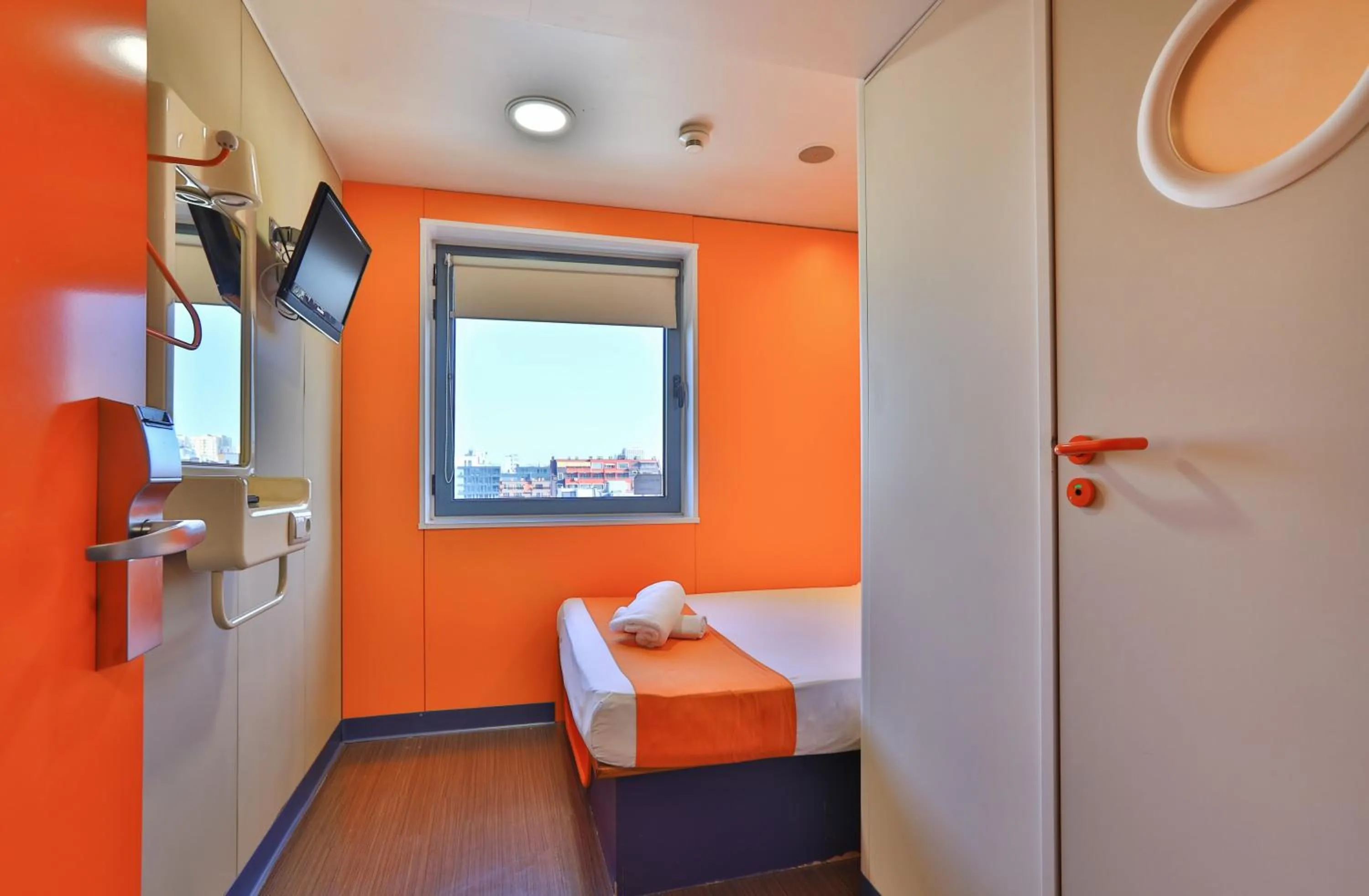 Photo of the whole room, Bed in easyHotel Sofia