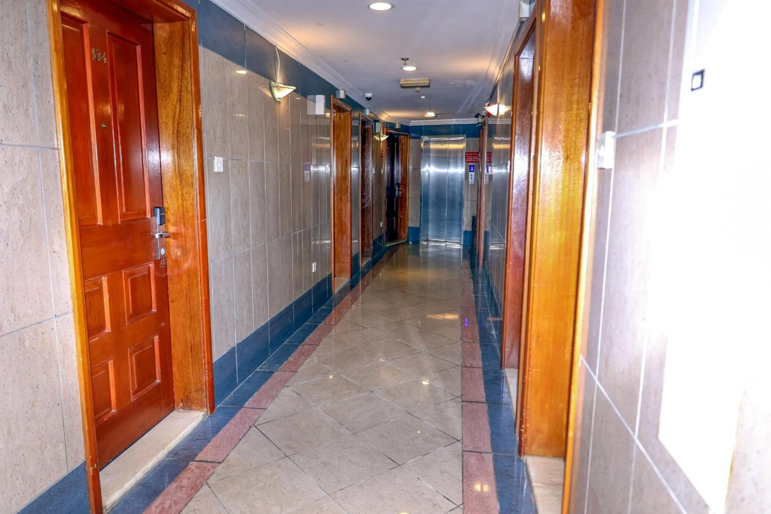 Lobby or reception in Queens Hotel Next Sabkha Bus Station