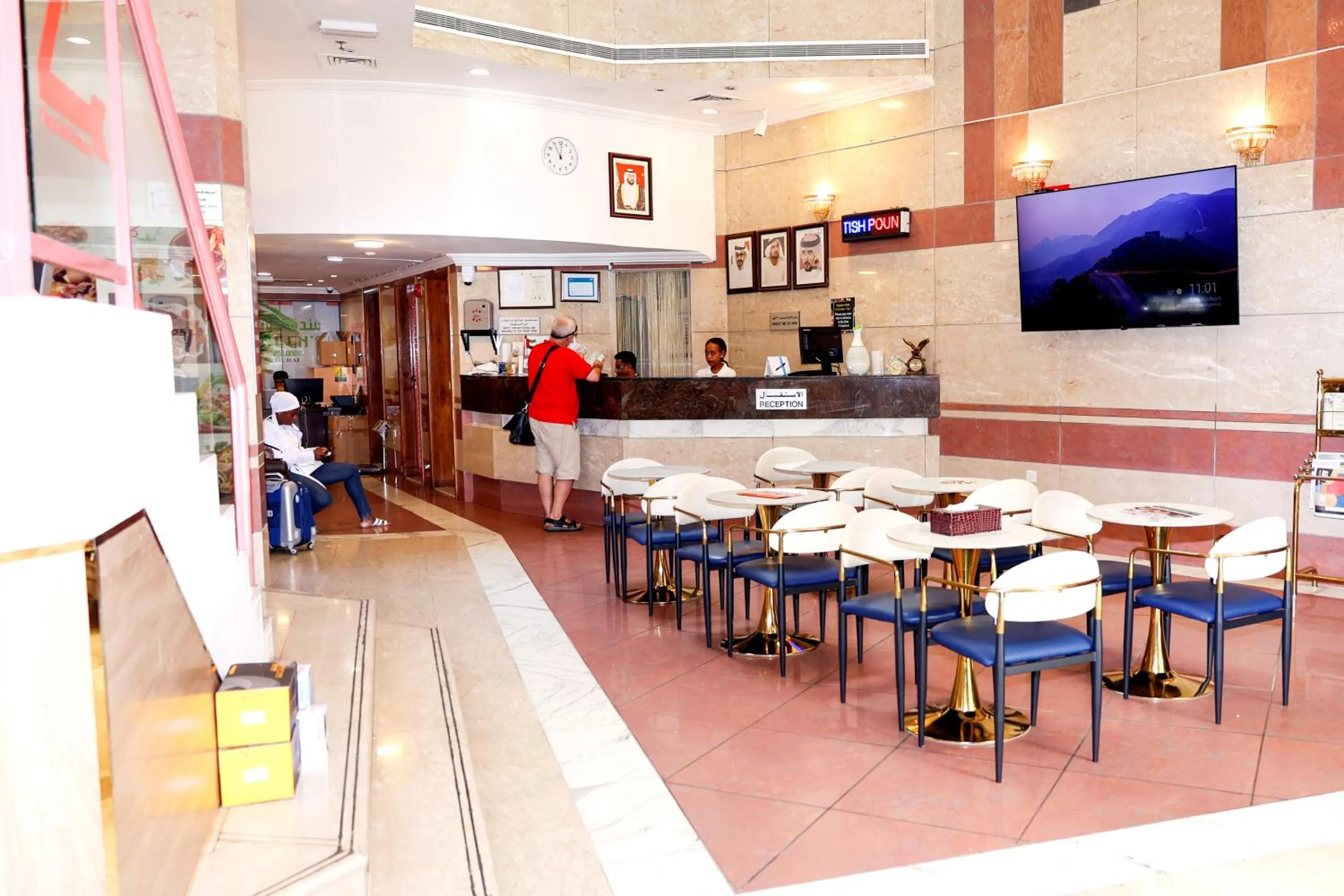 Property building in Queens Hotel Next Sabkha Bus Station