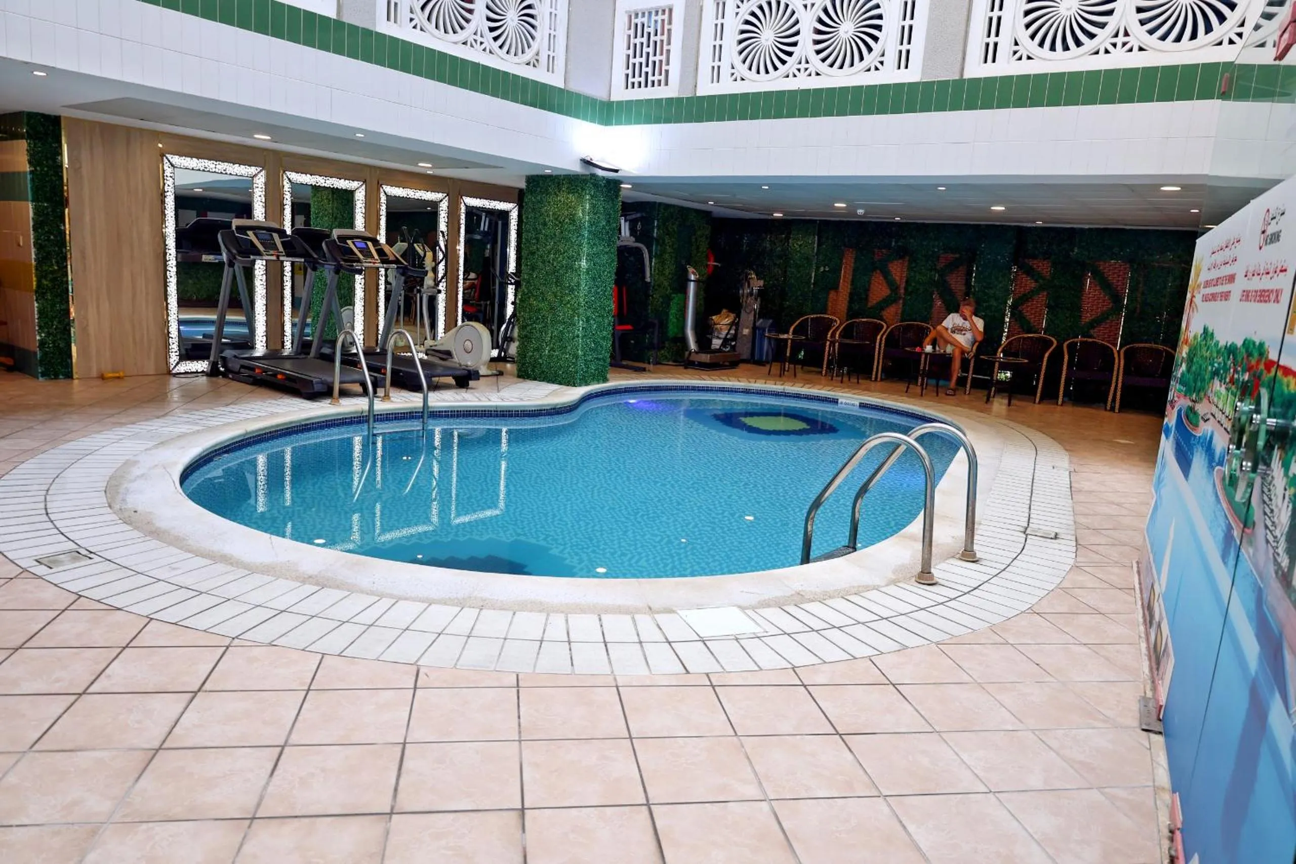 Pool view in Queens Hotel Next Sabkha Bus Station