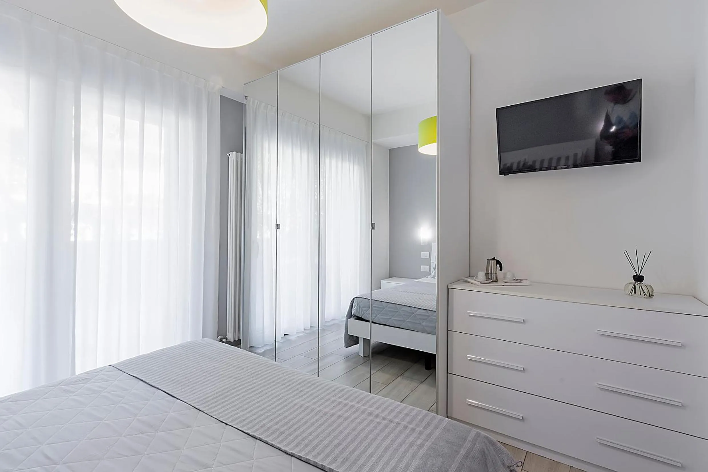 Bed in Residence Armony