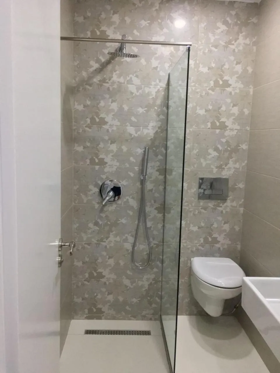 Bathroom in Julia Hotel