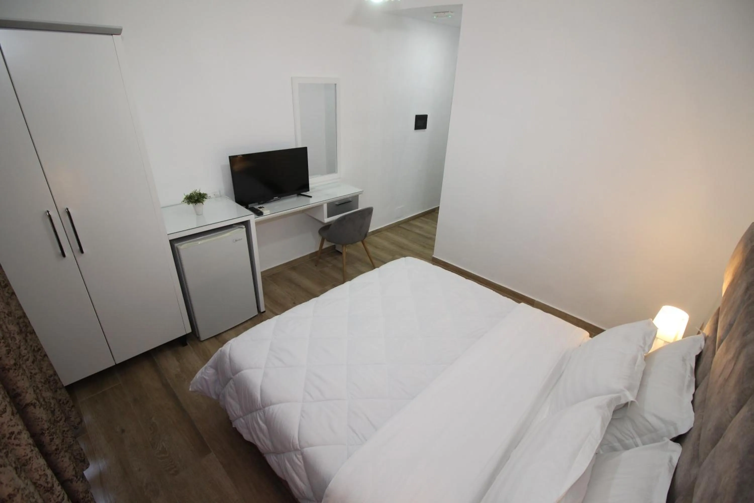 Bedroom, Bed in Julia Hotel