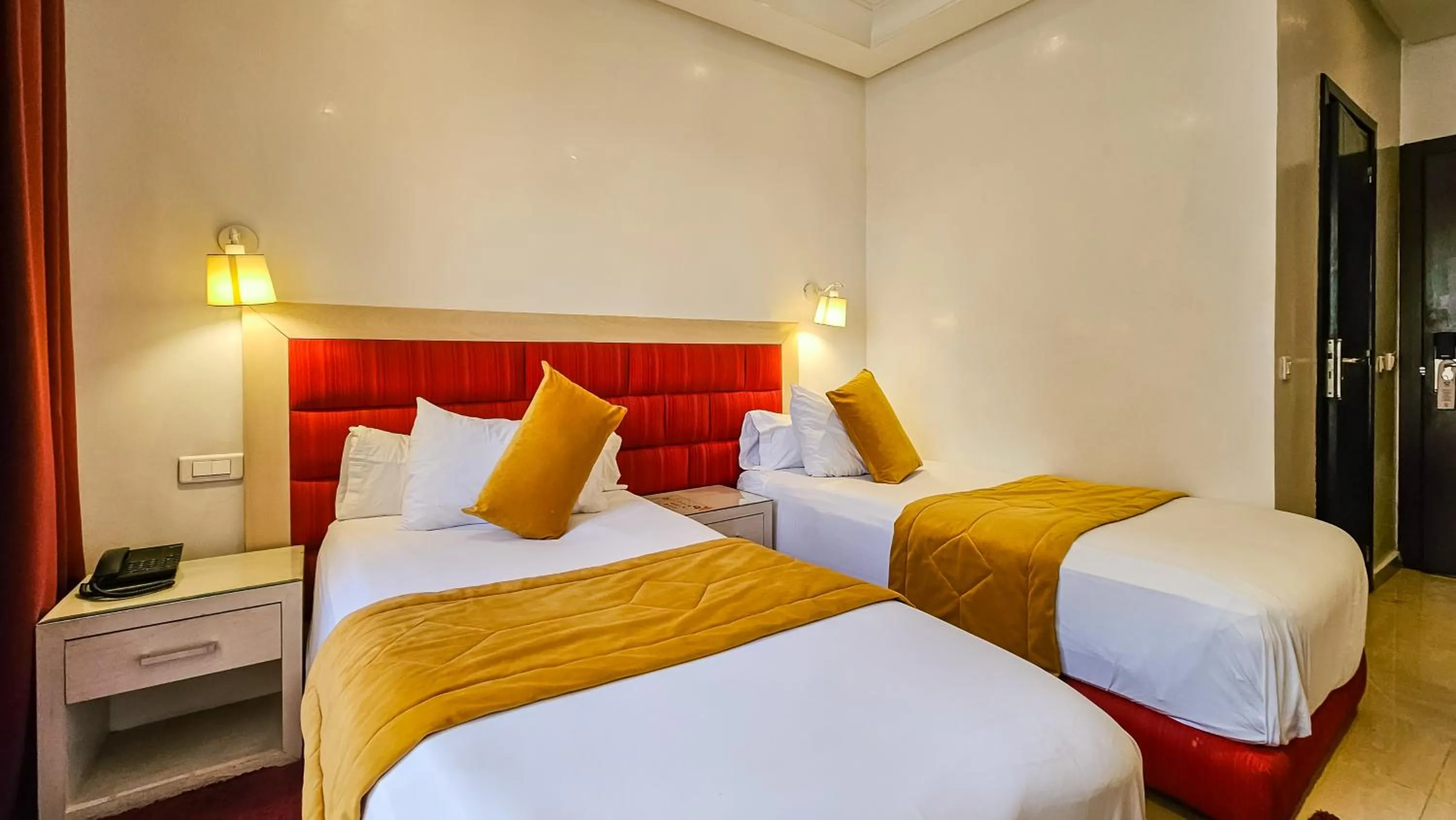 Bed in Hôtel Racine