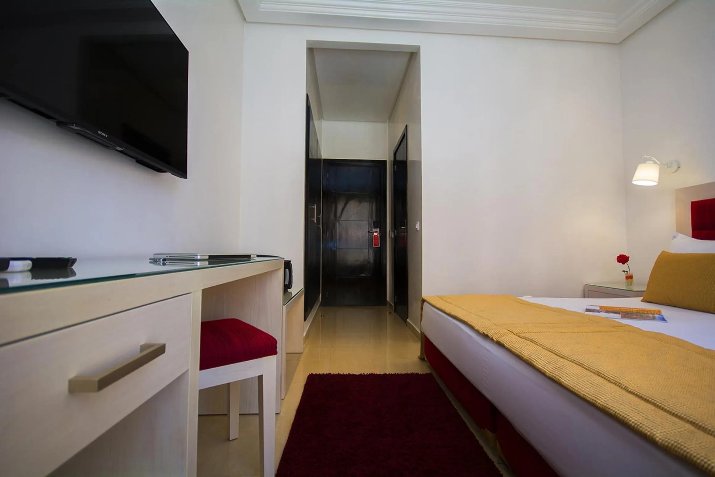 Bedroom, Bed in Hôtel Racine