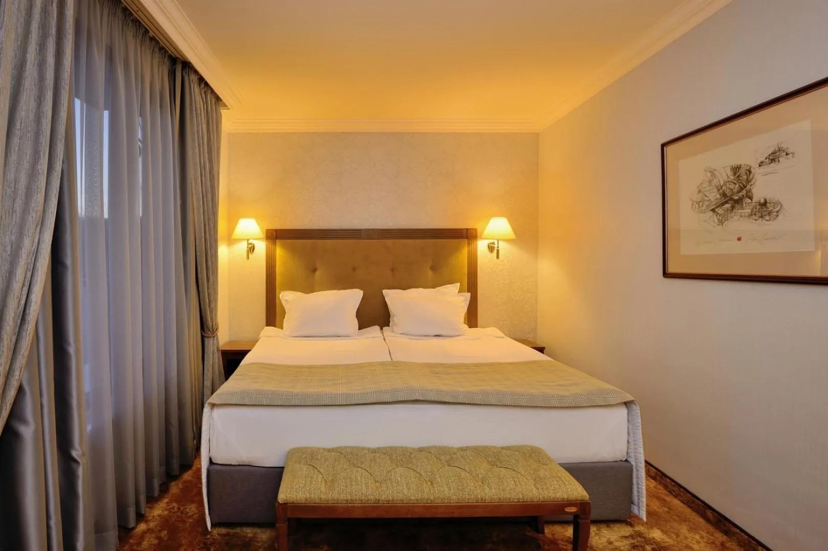 Photo of the whole room, Bed in Hotel Club Central