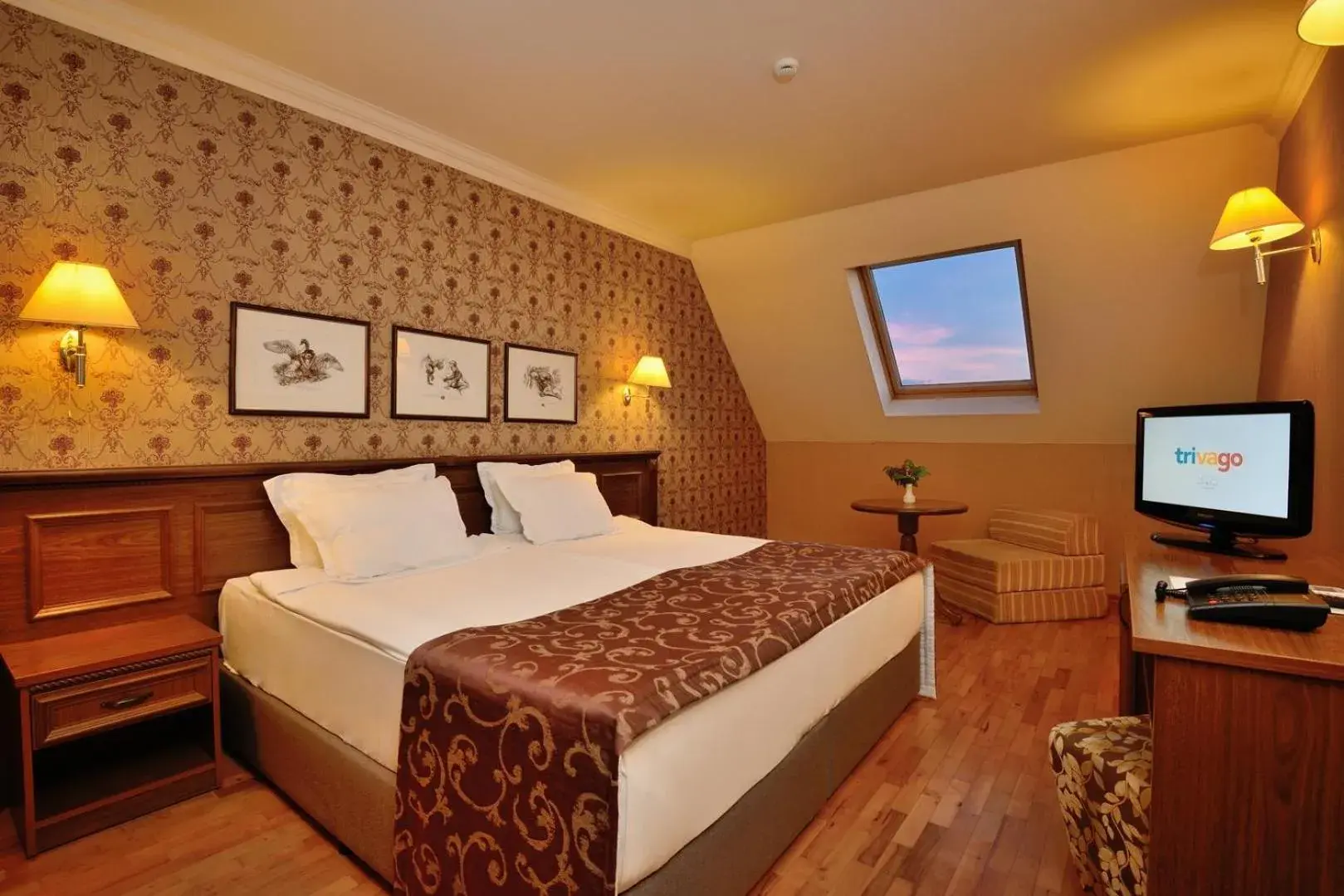 Double Room - Attic without Balcony in Hotel Club Central Double Room - Attic without Balcony in Hotel Club Central