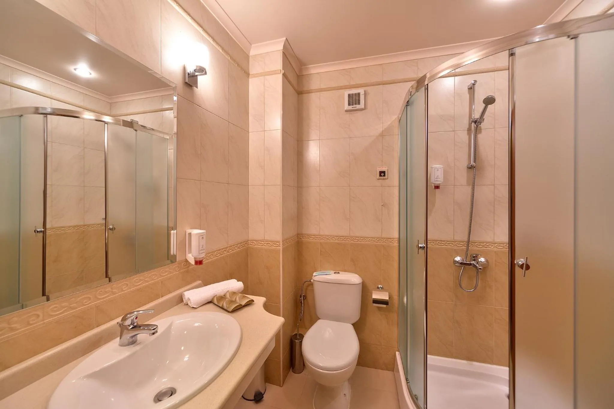 Bathroom in Hotel Club Central