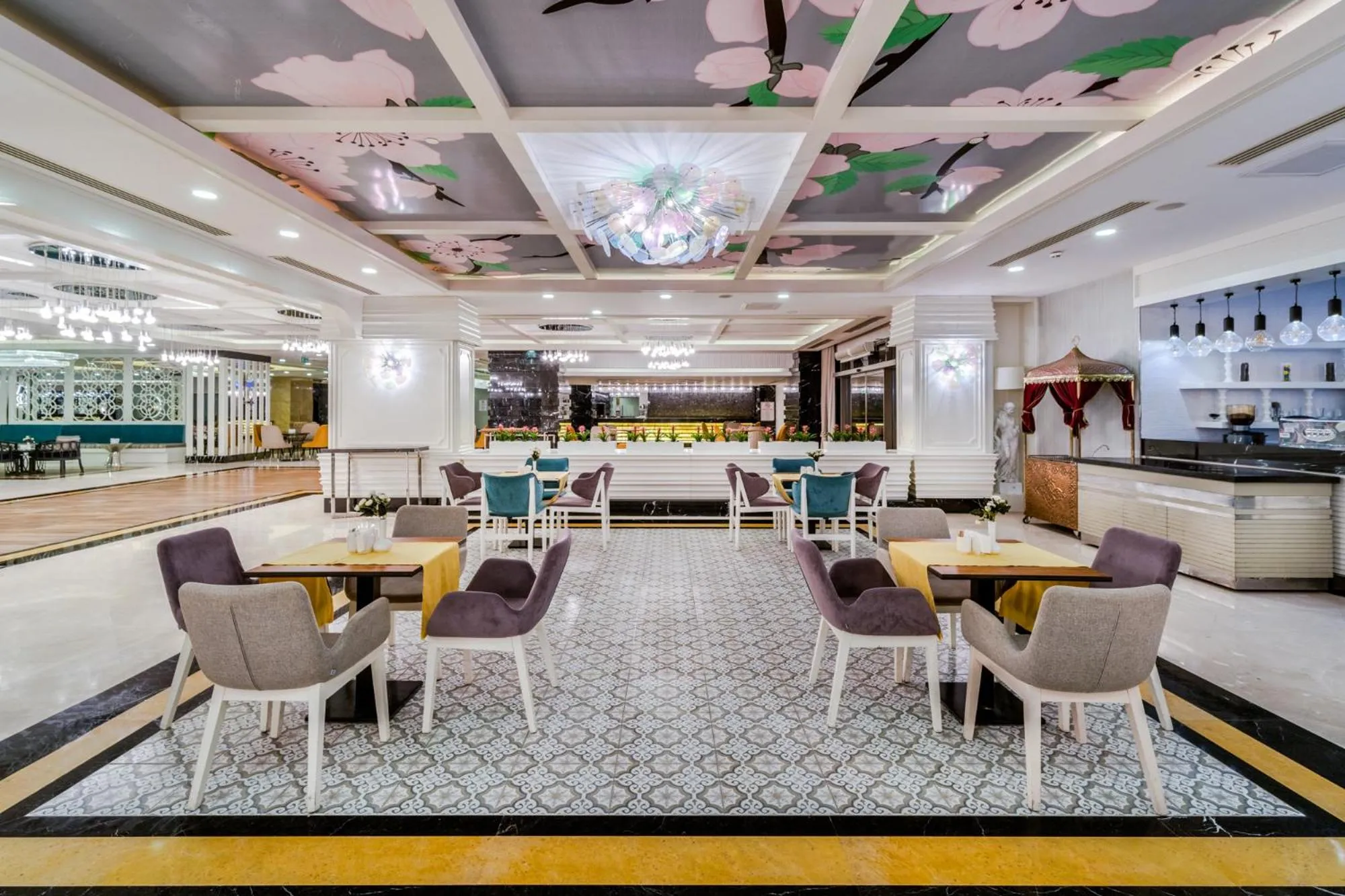 Restaurant/places to eat in Sensitive Premium Resort & Spa