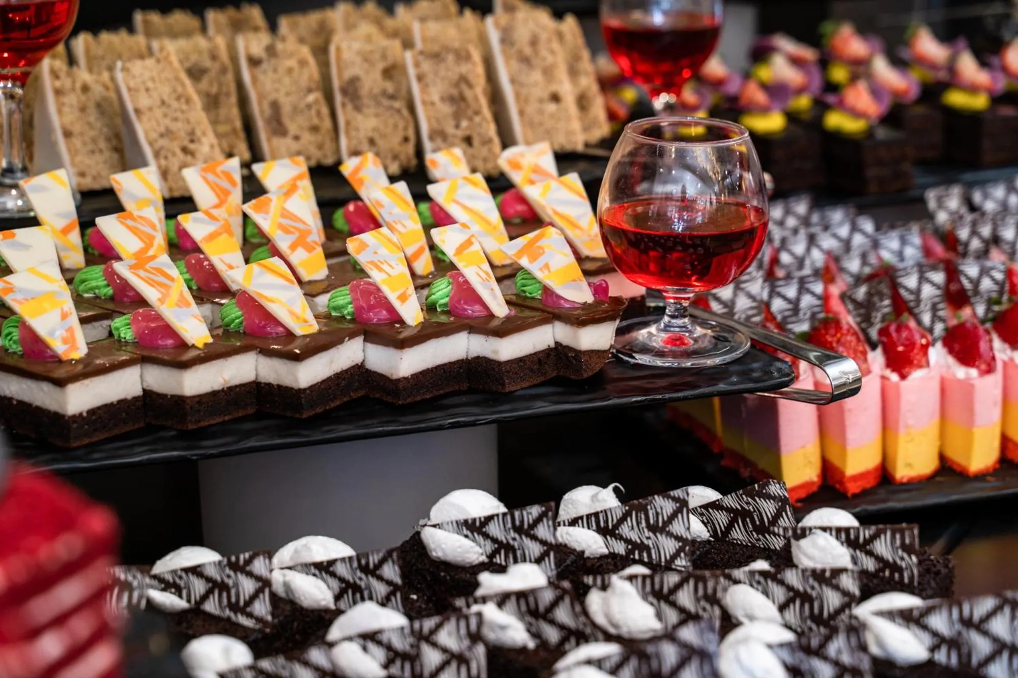 Food and drinks in Sensitive Premium Resort & Spa