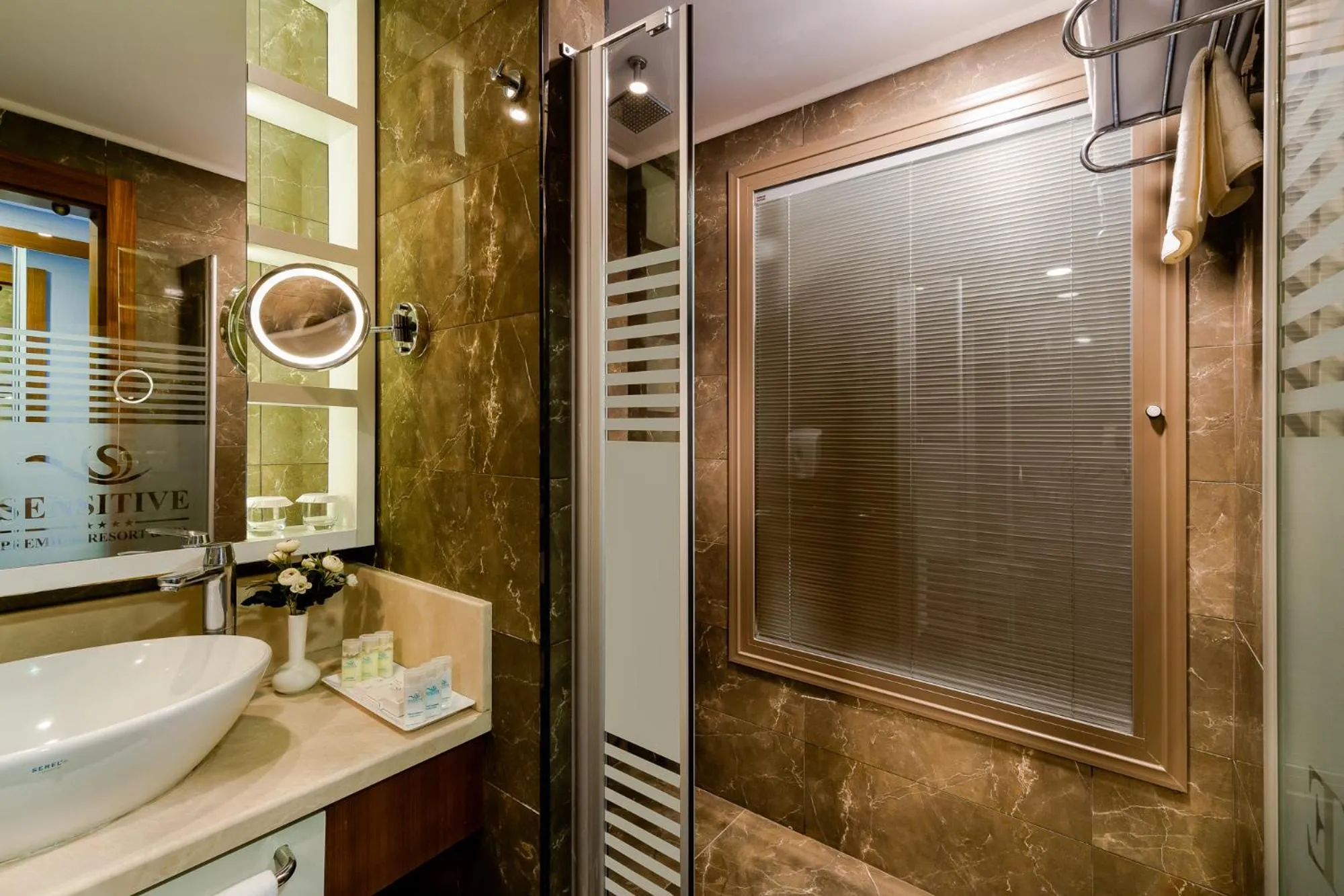 Shower in Sensitive Premium Resort & Spa
