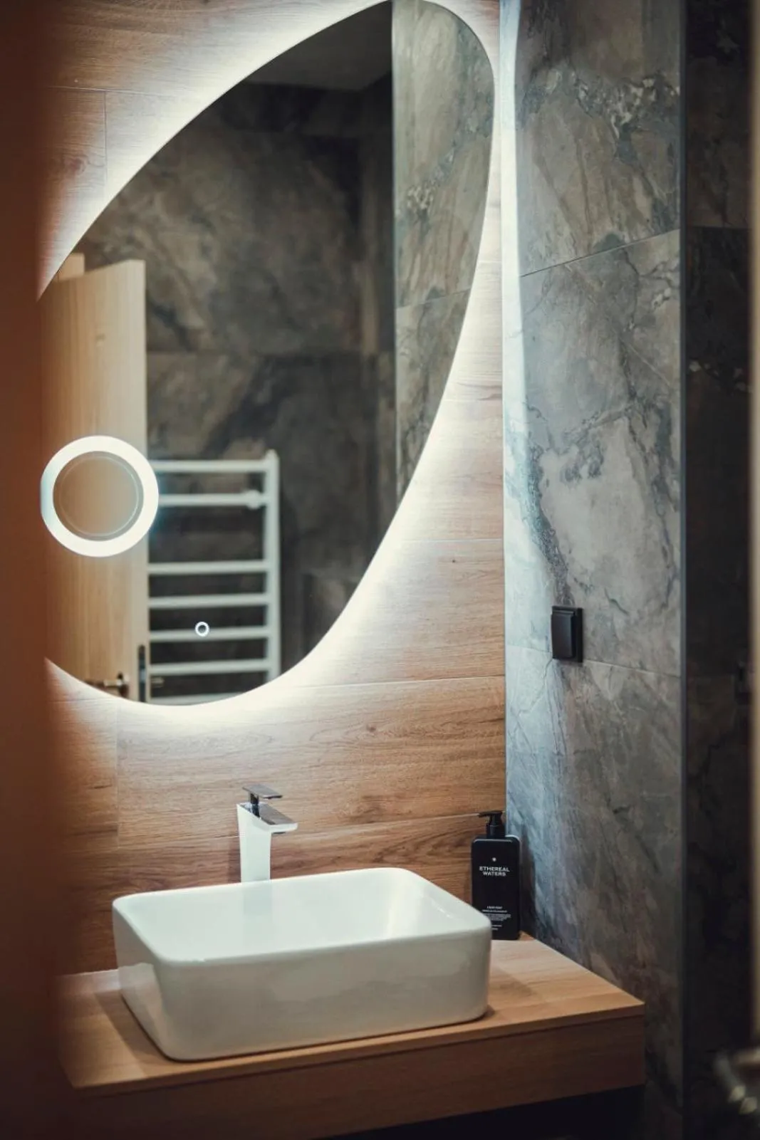 Bathroom in Persey Flora Apartments