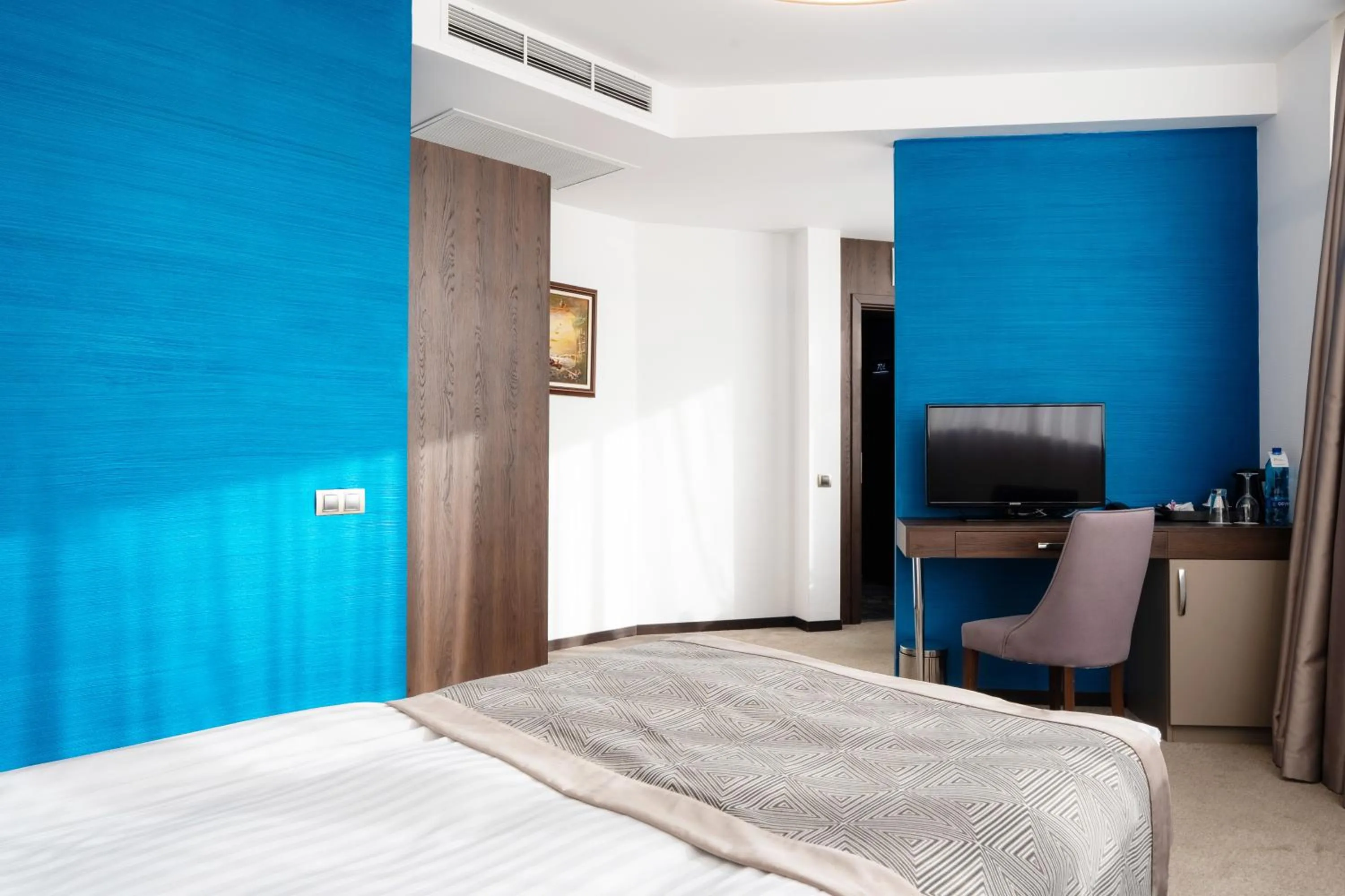 Photo of the whole room, Bed in Rosslyn Dimyat Hotel Varna