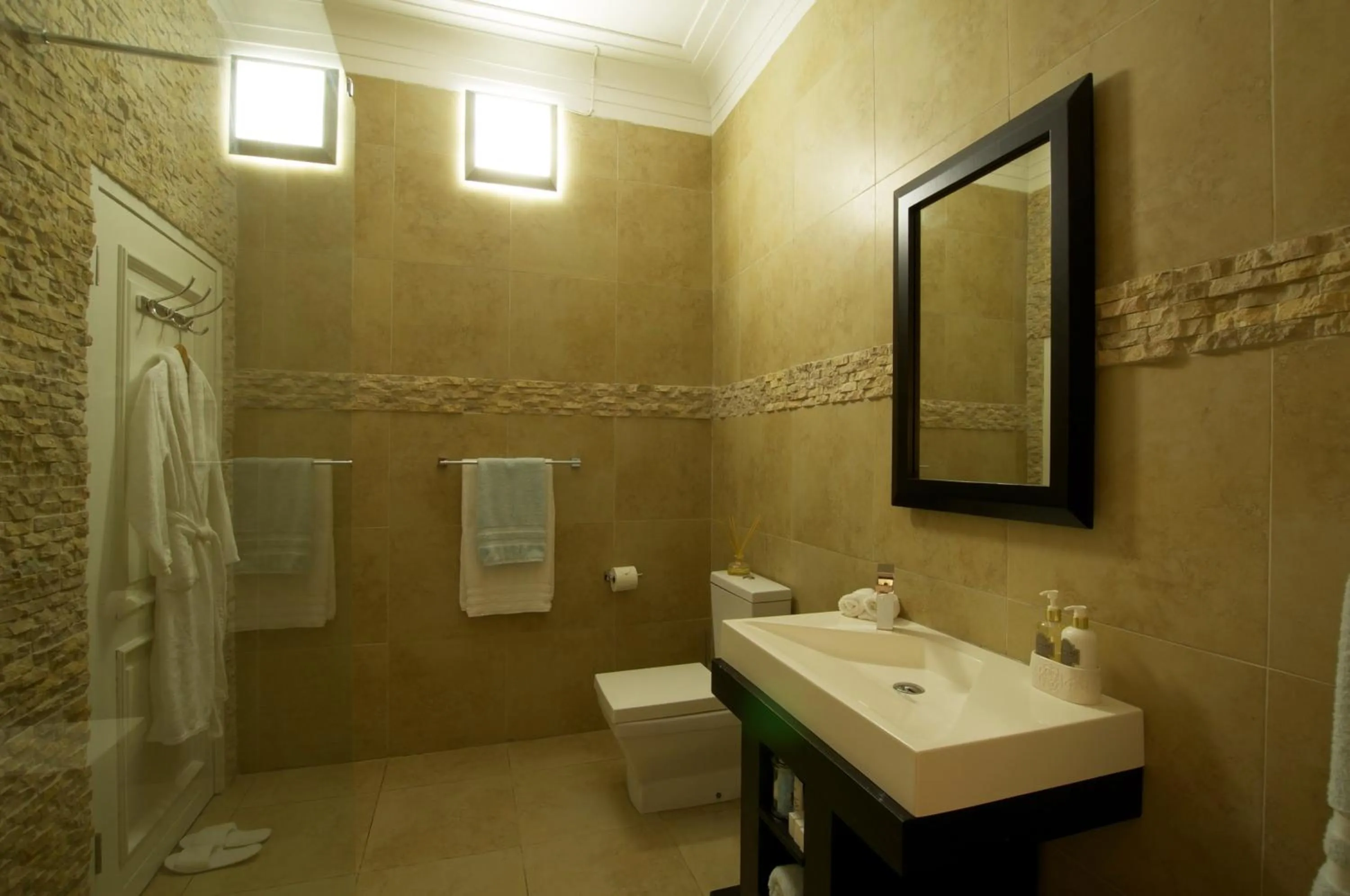 Bathroom in Island Way Villa