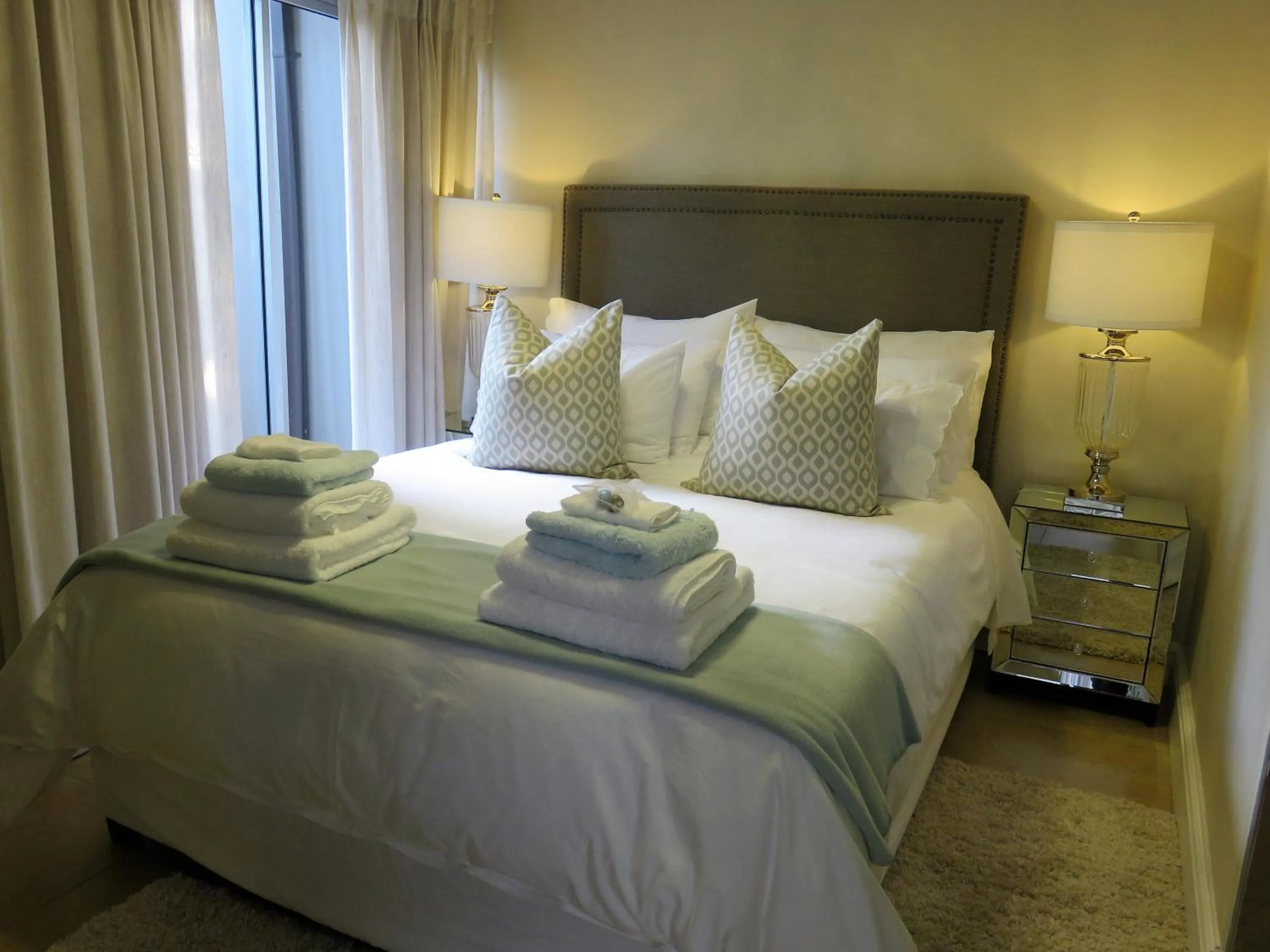 Bedroom, Bed in Island Way Villa