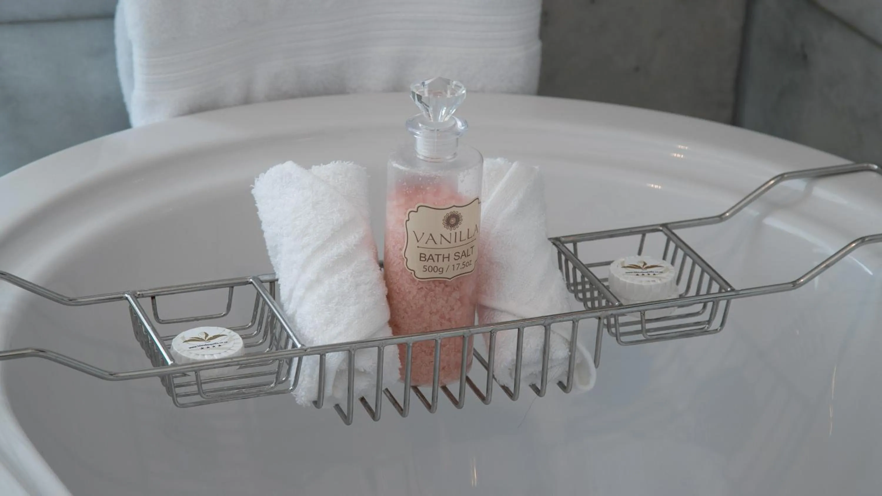 Bathroom in Island Way Villa