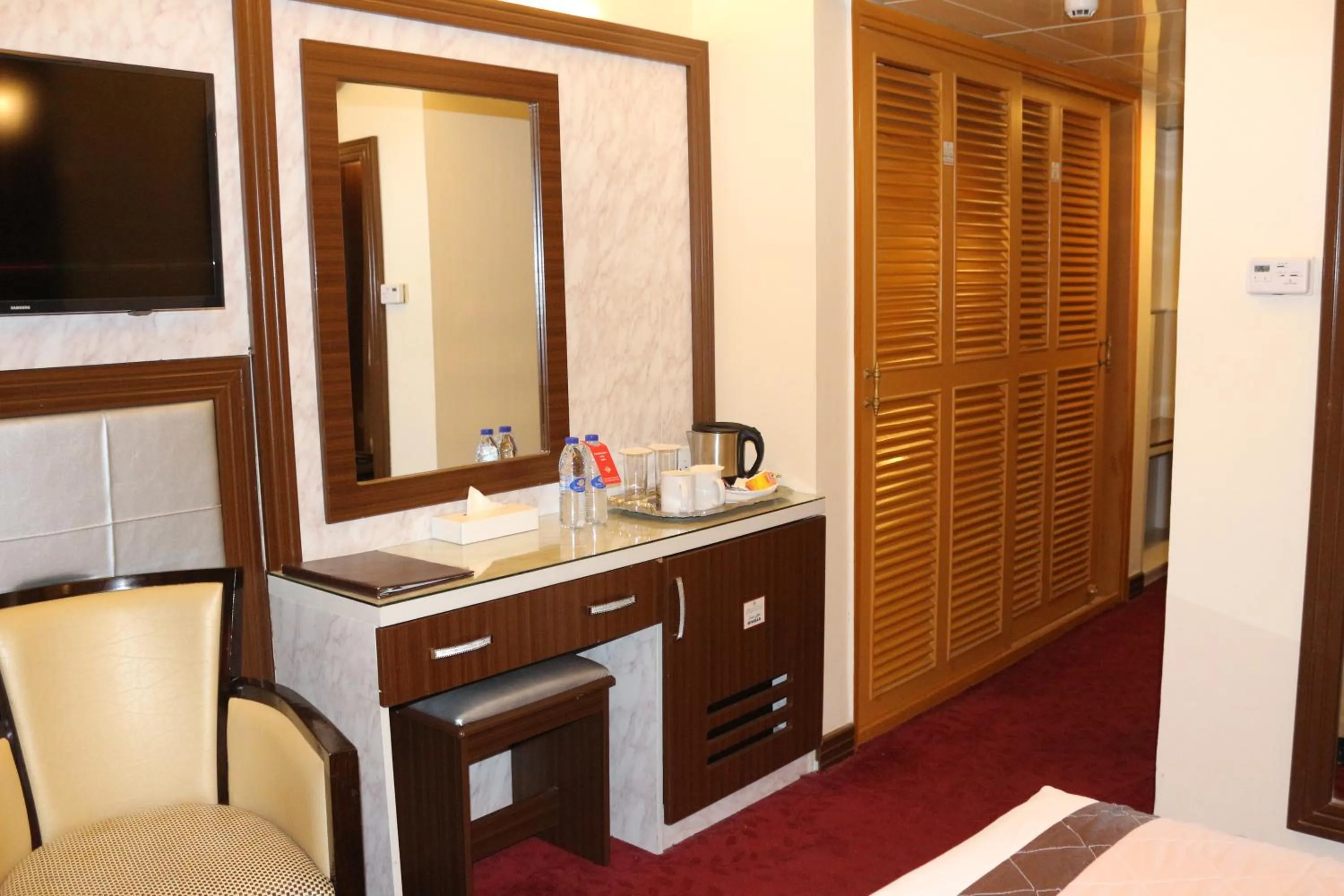 Bedroom in Al Khaleej Grand Hotel