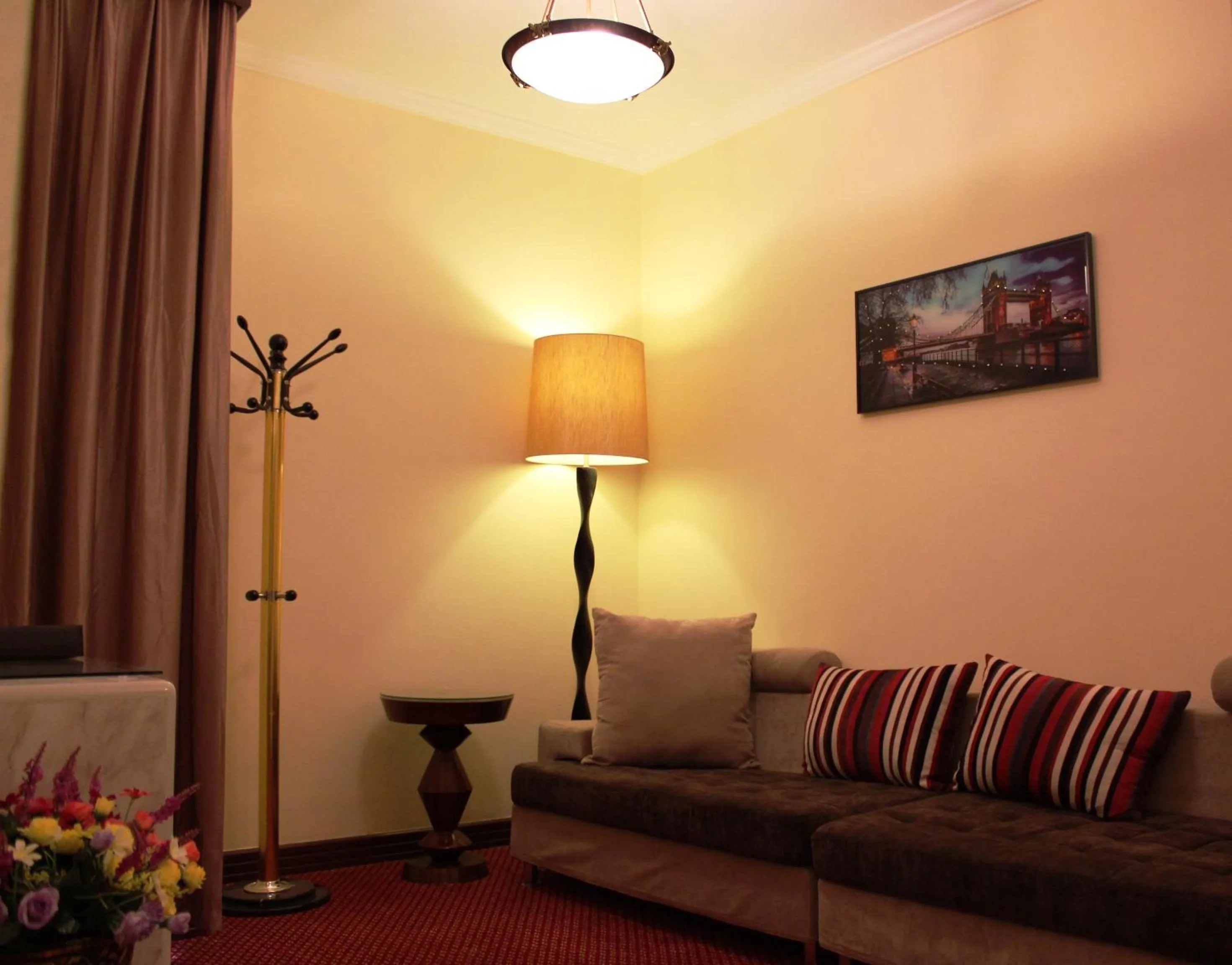 Seating area in Al Khaleej Grand Hotel