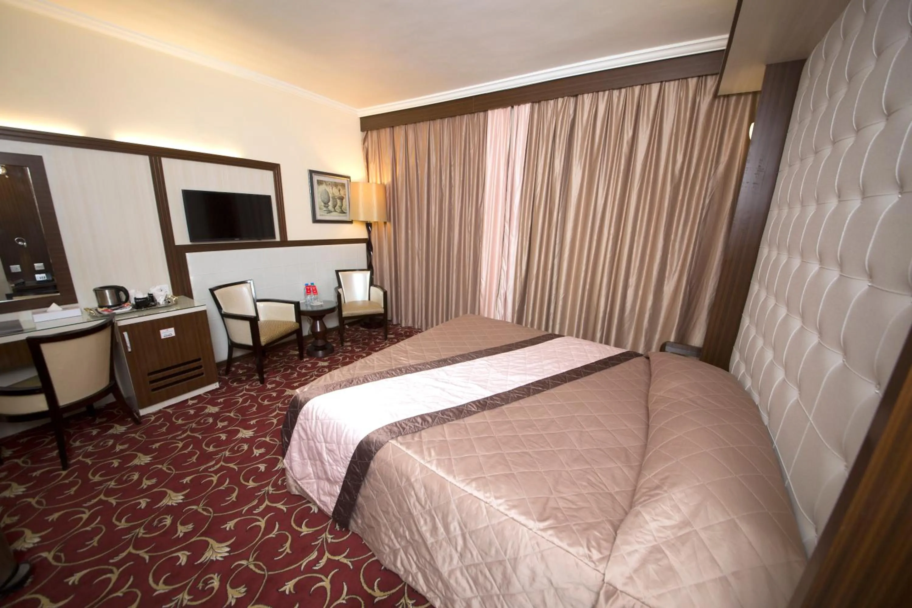 Bedroom, Bed in Al Khaleej Grand Hotel