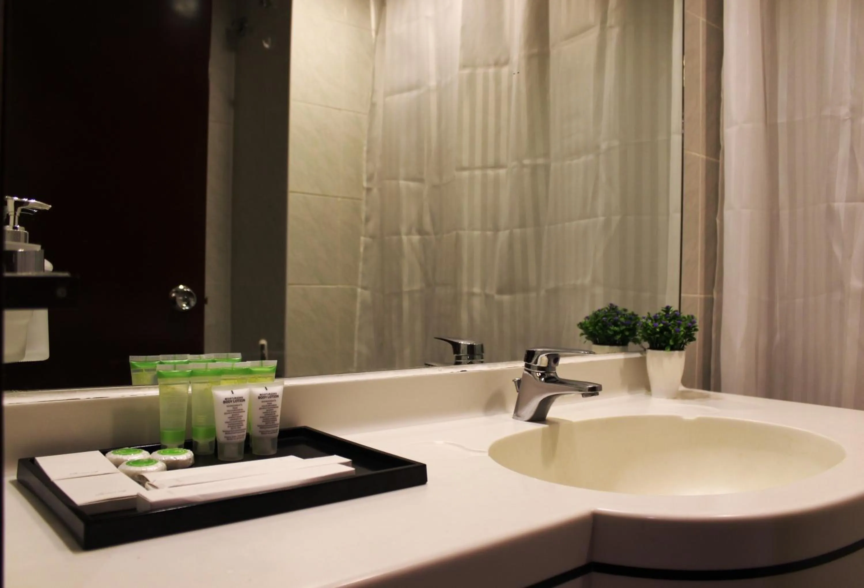 Bathroom in Al Khaleej Grand Hotel